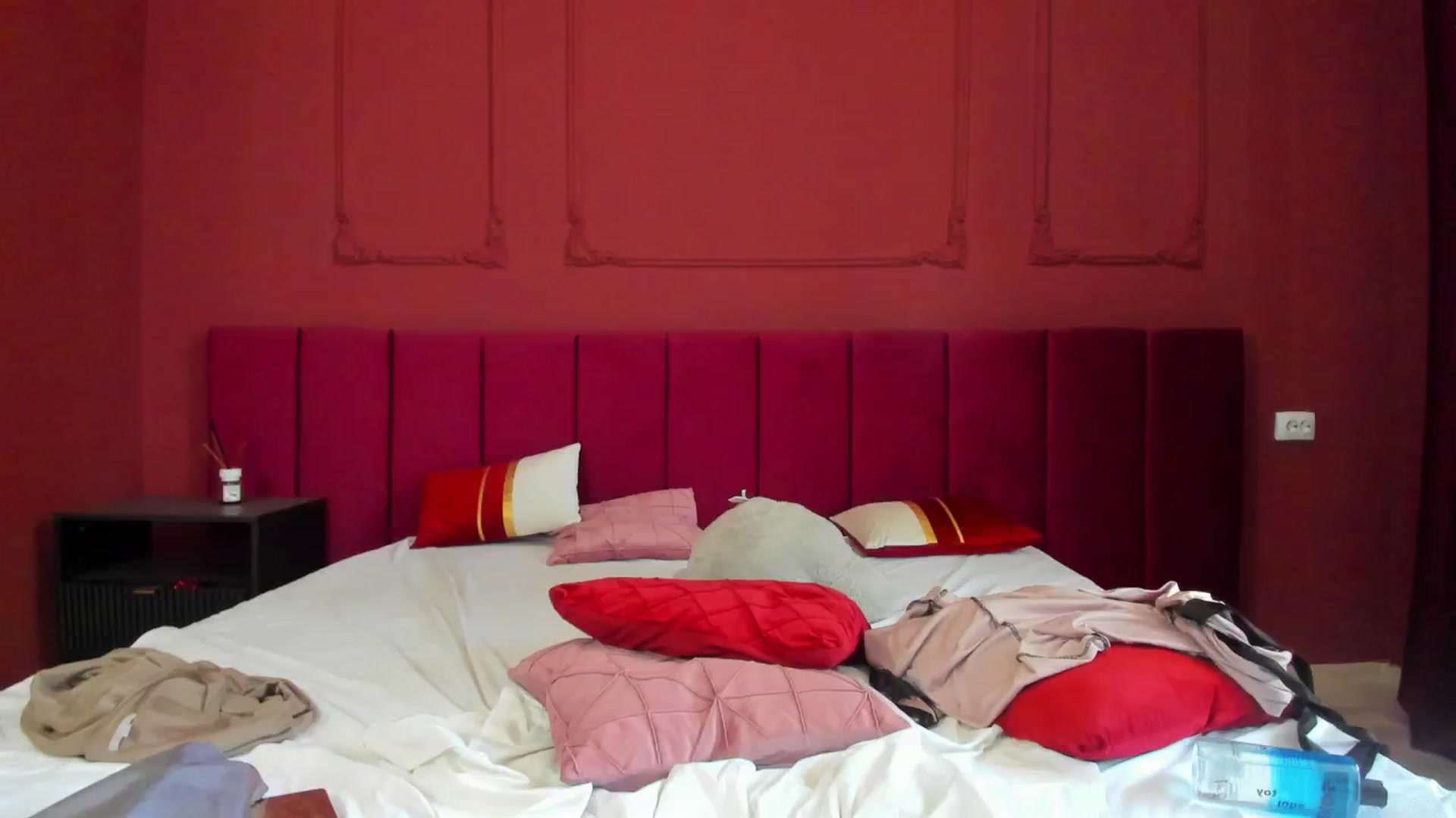 Gallery image thumbnail from Bo0ty_queen_'s myfreecams stream on, 07/07/2024, 10:07 image 12 of 20