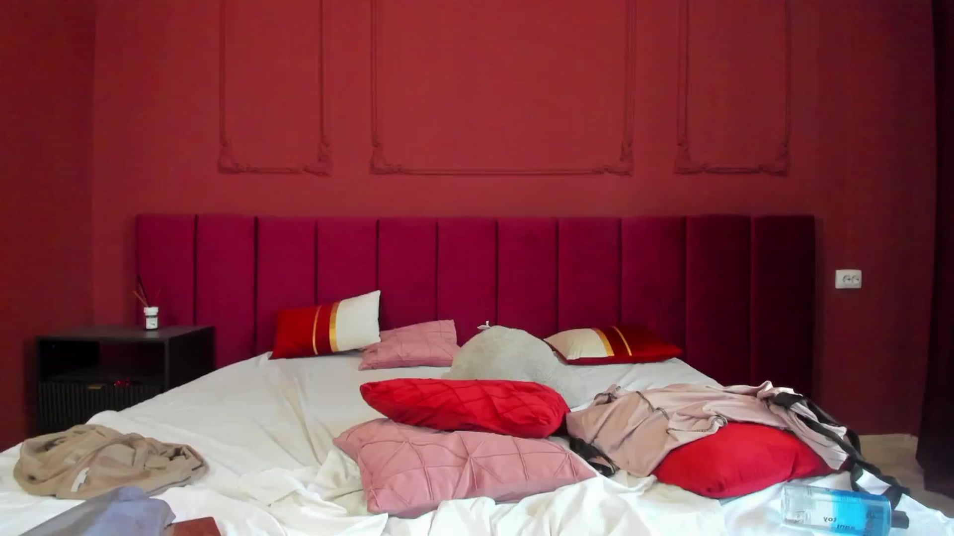 Gallery image thumbnail from Bo0ty_queen_'s myfreecams stream on, 07/07/2024, 10:07 image 15 of 20