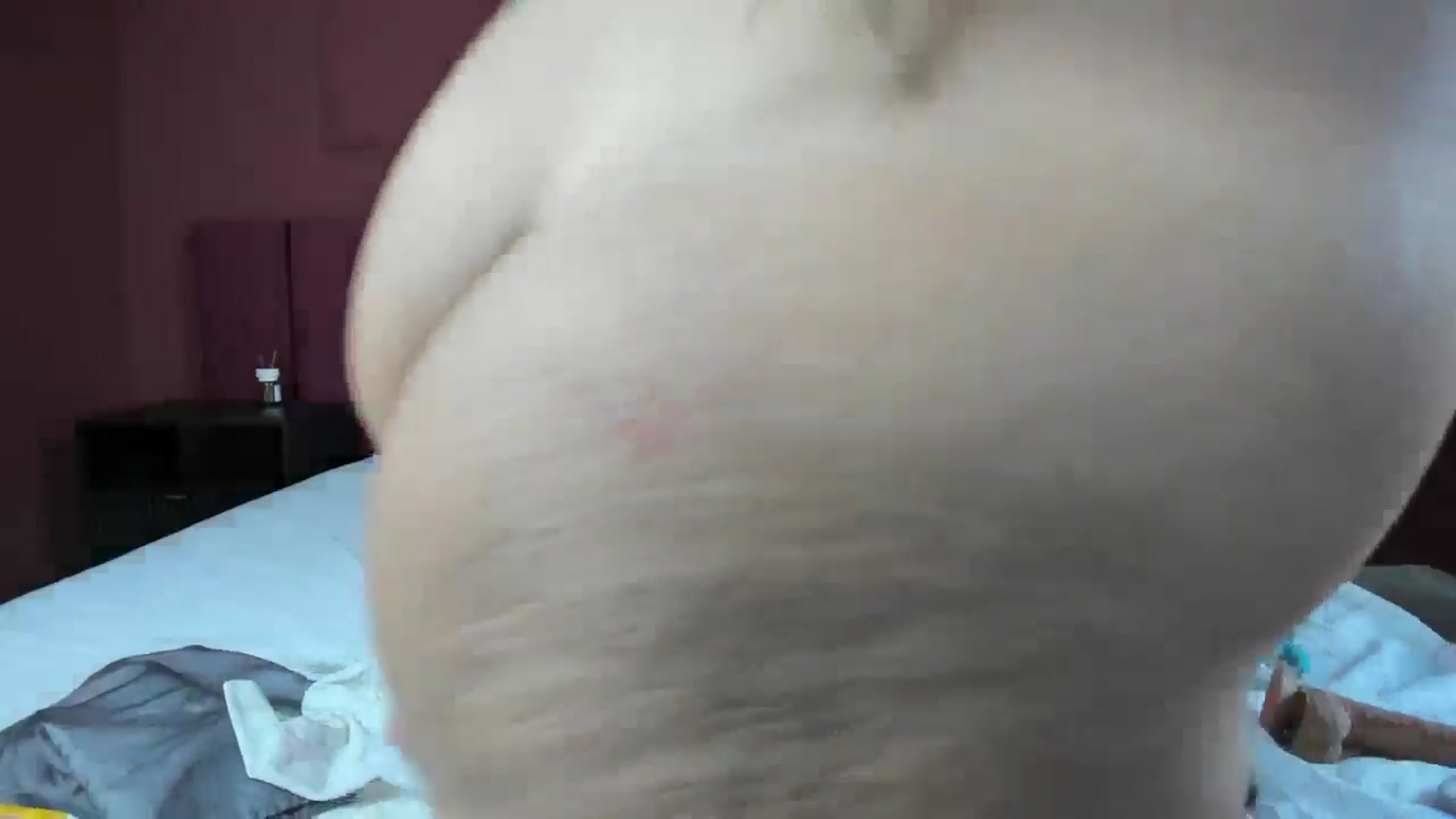 Gallery image thumbnail from Bo0ty_queen_'s myfreecams stream on, 07/26/2024, 12:44 image 6 of 20