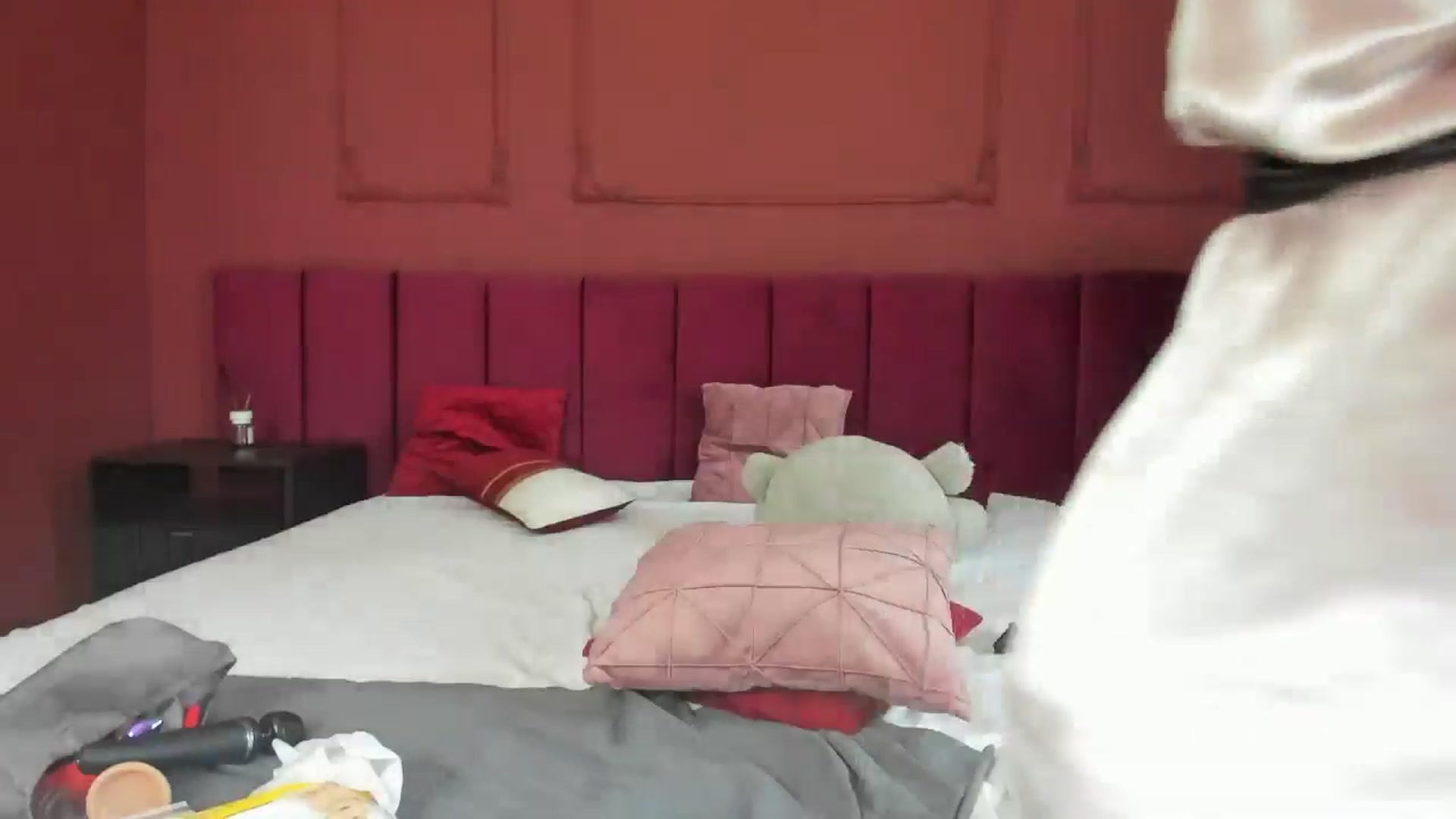 Gallery image thumbnail from Bo0ty_queen_'s myfreecams stream on, 07/31/2024, 12:38 image 8 of 20