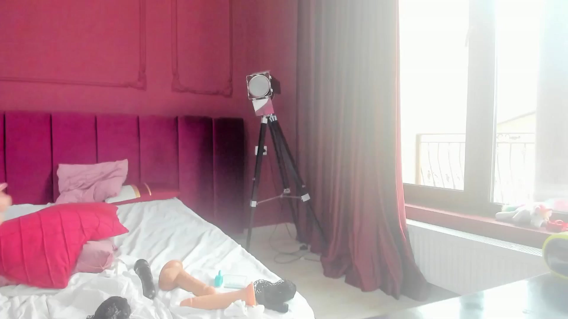 Gallery image thumbnail from Bo0ty_queen_'s myfreecams stream on, 08/03/2024, 10:36 image 14 of 20