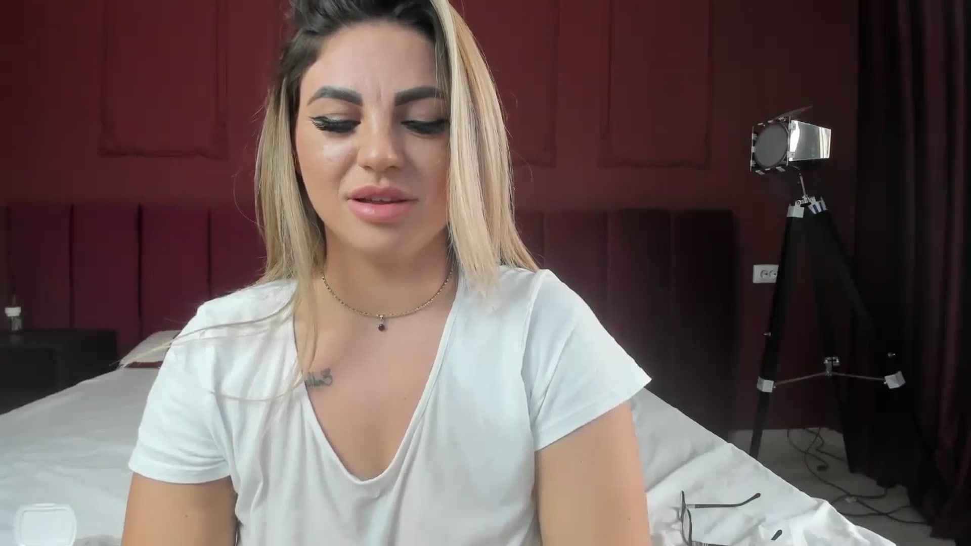 Gallery image thumbnail from Bo0ty_queen_'s myfreecams stream on, 08/06/2024, 08:52 image 2 of 20