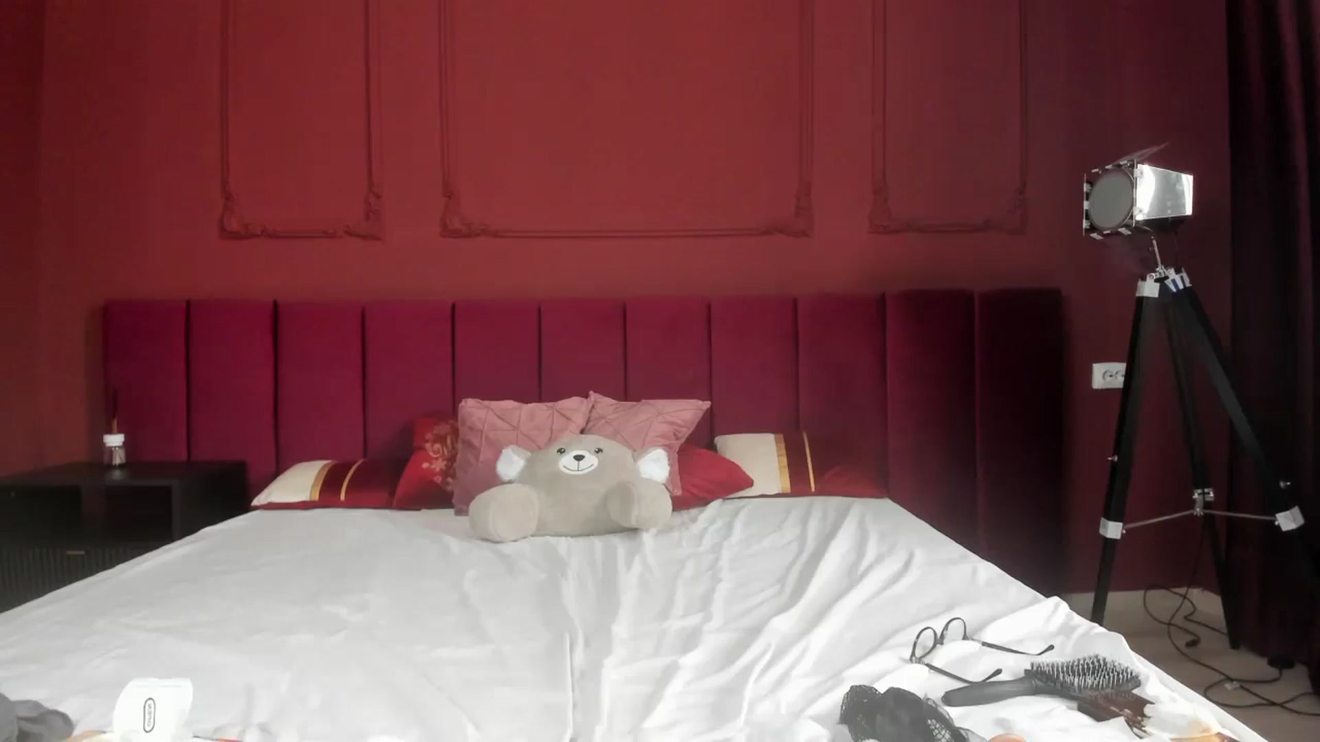 Gallery image thumbnail from Bo0ty_queen_'s myfreecams stream on, 08/06/2024, 12:28 image 3 of 20