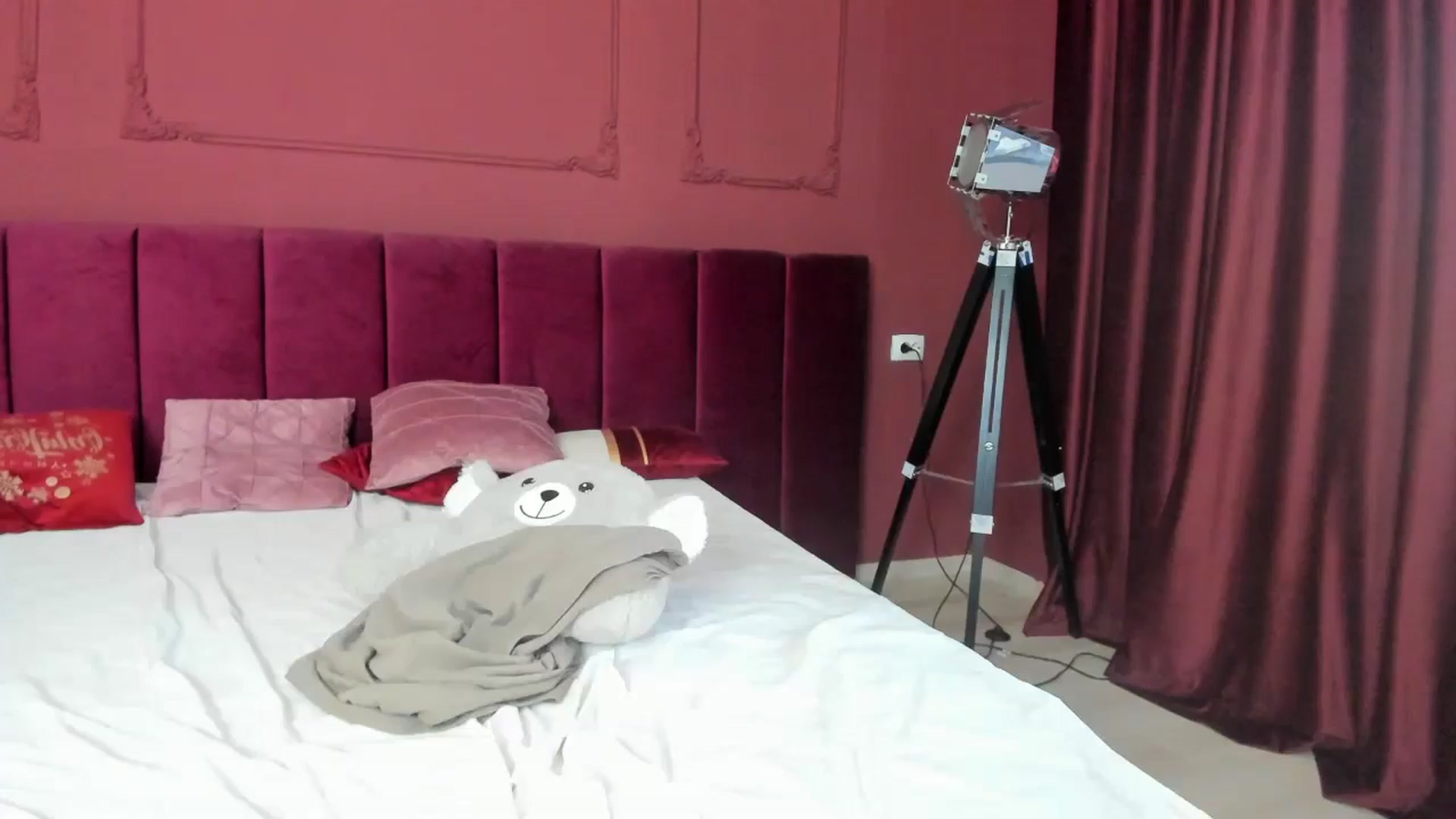 Gallery image thumbnail from Bo0ty_queen_'s myfreecams stream on, 08/10/2024, 11:50 image 20 of 20