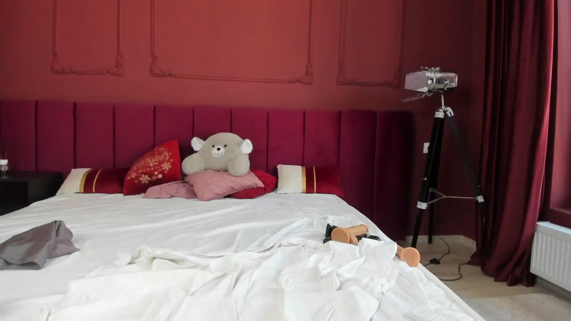 Gallery image thumbnail from Bo0ty_queen_'s myfreecams stream on, 08/15/2024, 13:22 image 4 of 20