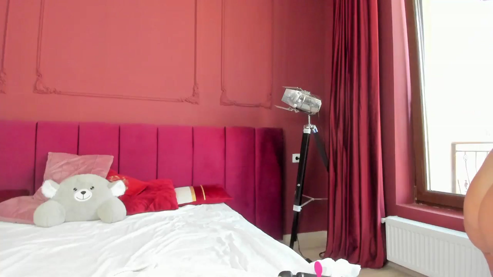 Gallery image thumbnail from Bo0ty_queen_'s myfreecams stream on, 08/23/2024, 11:46 image 19 of 20