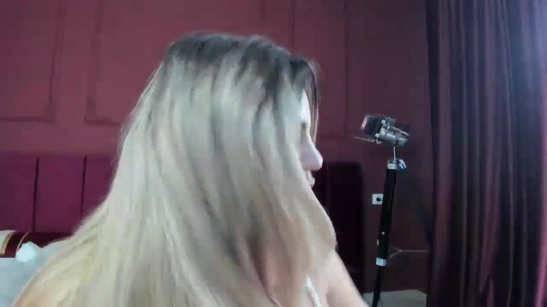 Gallery image thumbnail from Bo0ty_queen_'s myfreecams stream on, 08/26/2024, 12:17 image 14 of 20