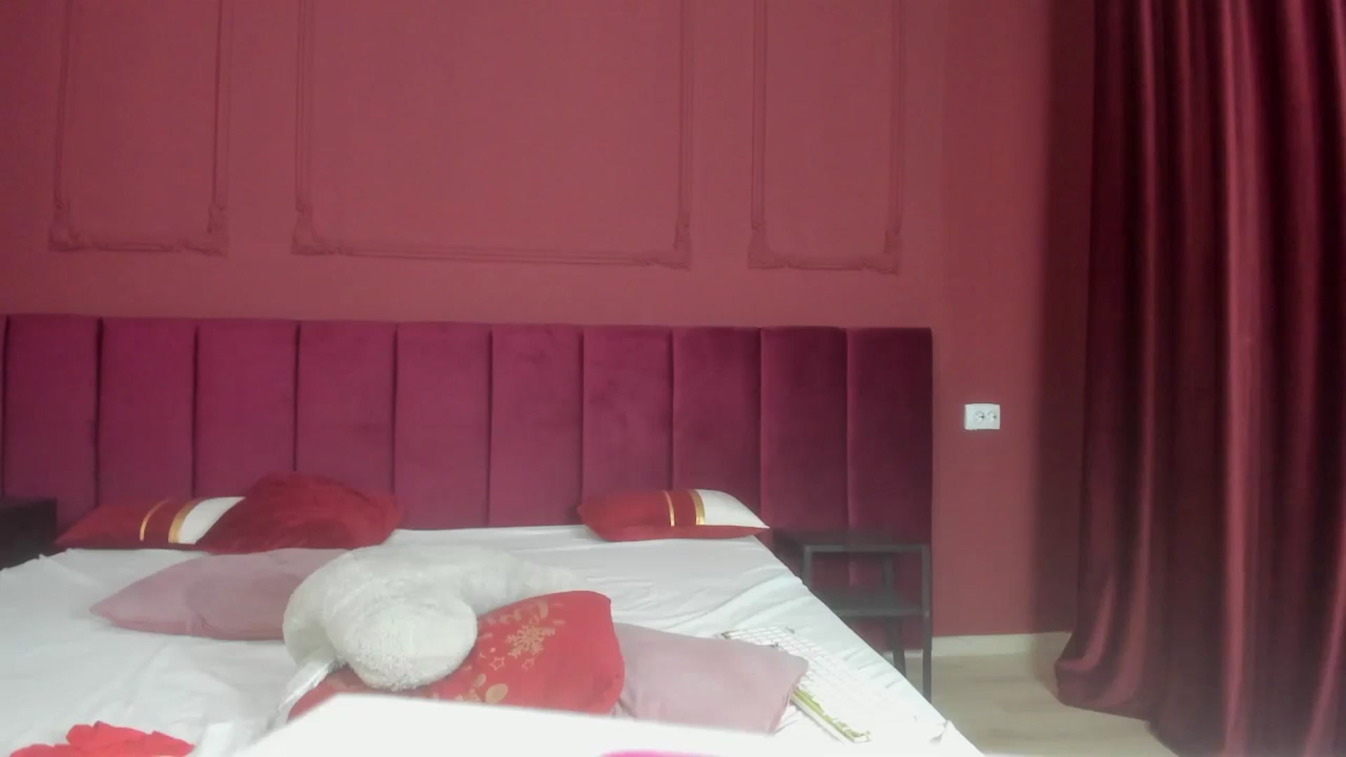 Gallery image thumbnail from Bo0ty_queen_'s myfreecams stream on, 10/14/2024, 11:49 image 12 of 20