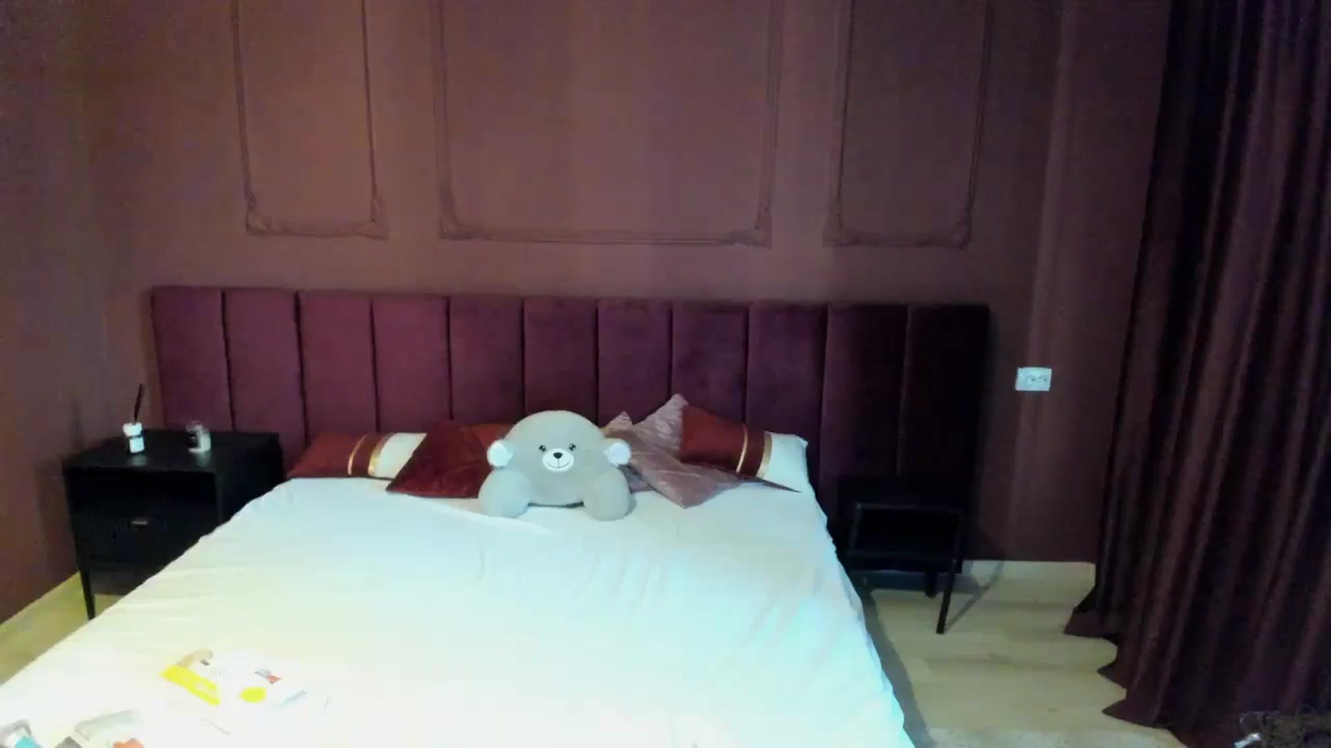 Gallery image thumbnail from Bo0ty_queen_'s myfreecams stream on, 10/18/2024, 11:04 image 14 of 20