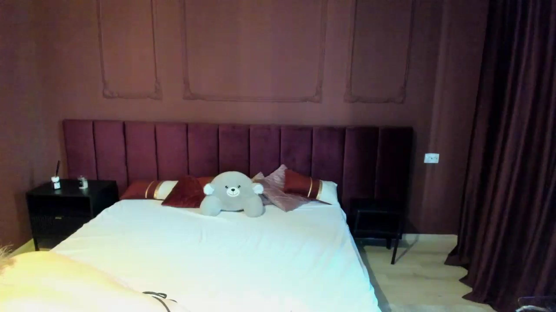 Gallery image thumbnail from Bo0ty_queen_'s myfreecams stream on, 10/18/2024, 11:04 image 11 of 20