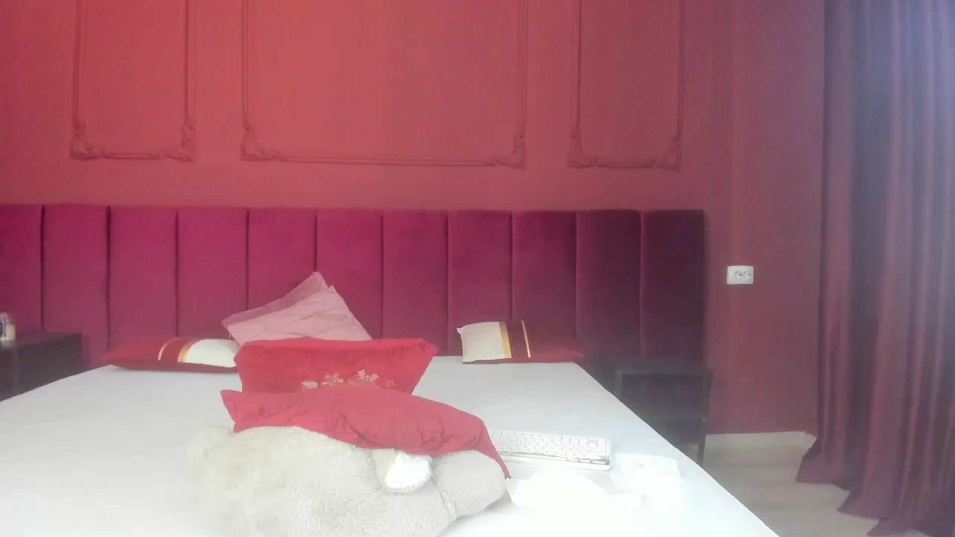 Gallery image thumbnail from Bo0ty_queen_'s myfreecams stream on, 10/21/2024, 11:17 image 11 of 20