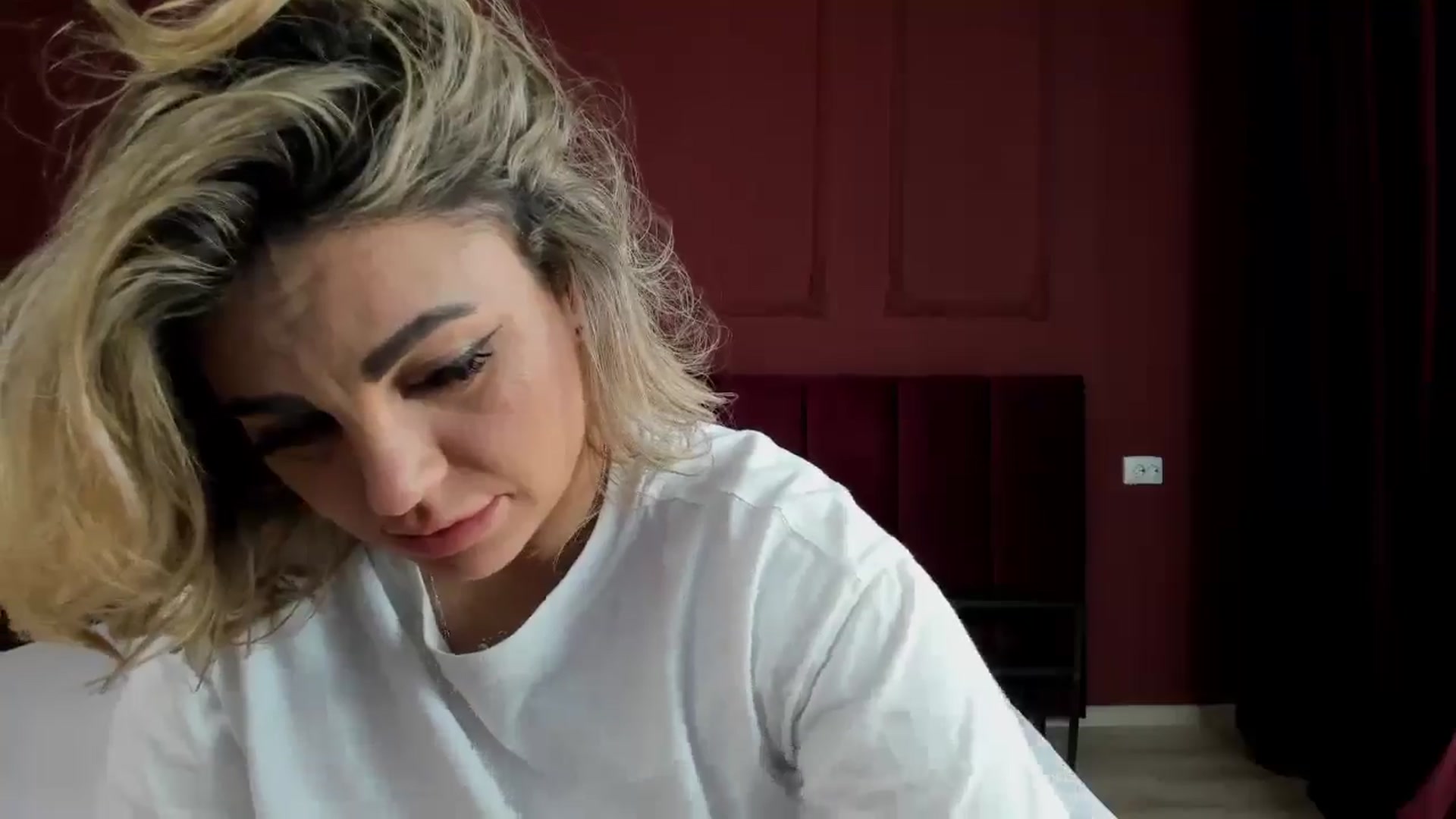 Gallery image thumbnail from Bo0ty_queen_'s myfreecams stream on, 11/01/2024, 13:34 image 18 of 20