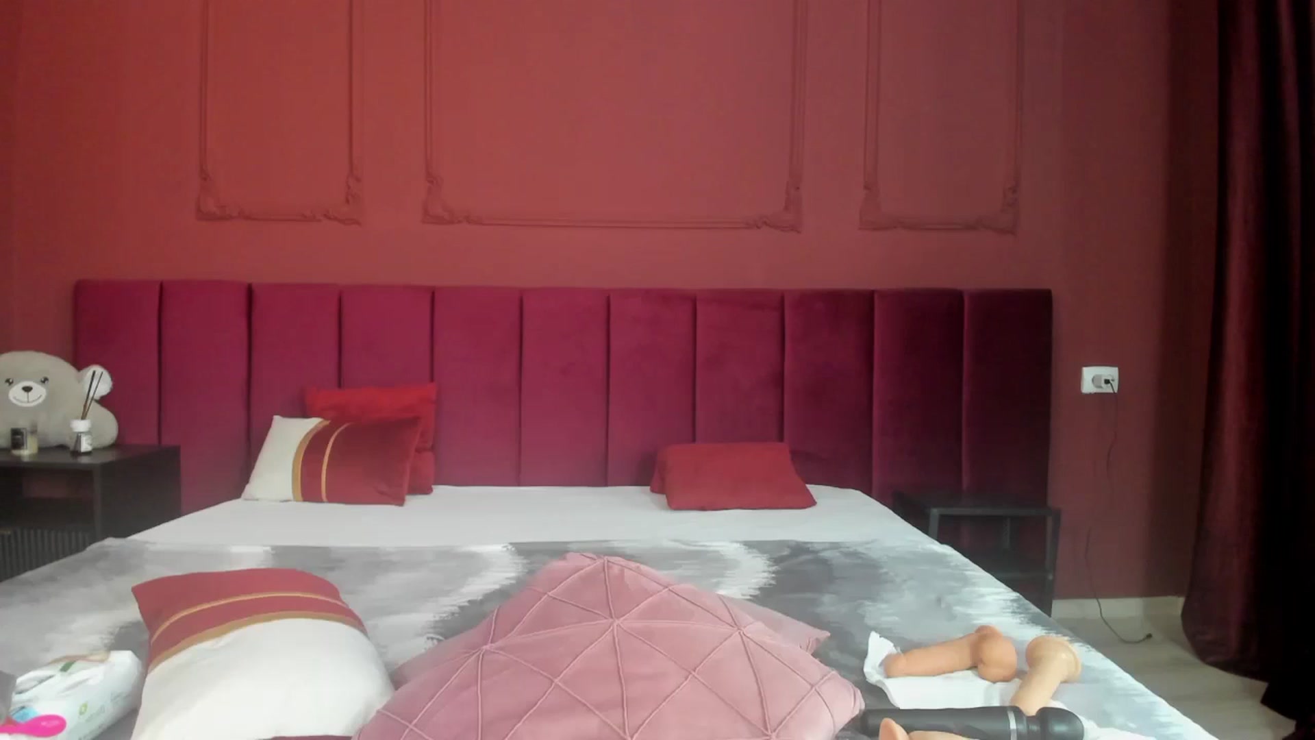 Gallery image thumbnail from Bo0ty_queen_'s myfreecams stream on, 11/08/2024, 13:34 image 18 of 20