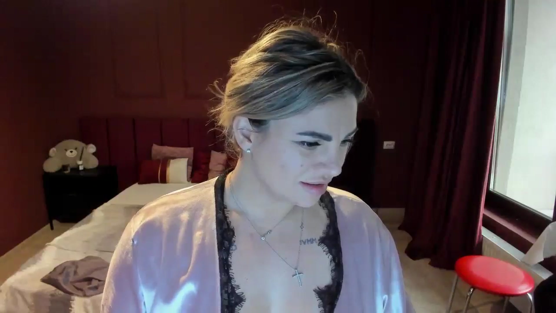 Gallery image thumbnail from Bo0ty_queen_'s myfreecams stream on, 11/13/2024, 13:11 image 18 of 20