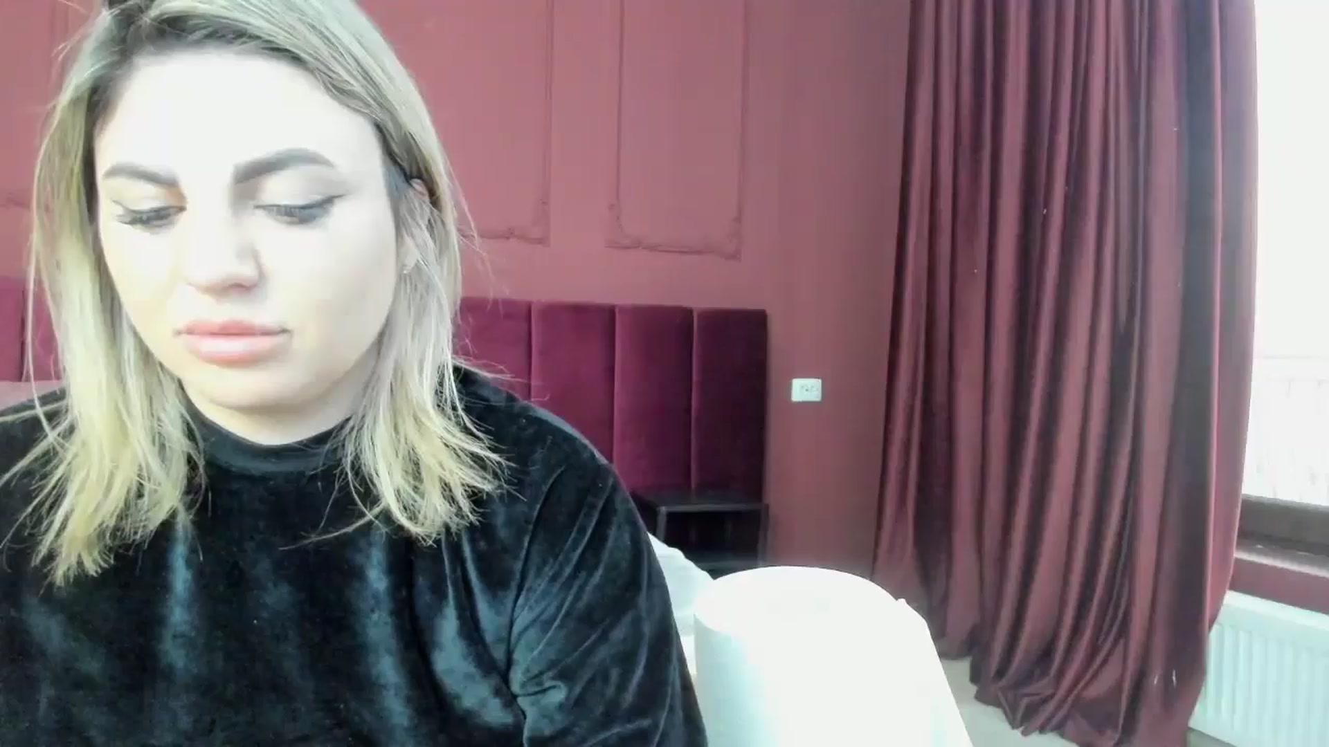 Gallery image thumbnail from Bo0ty_queen_'s myfreecams stream on, 11/18/2024, 13:34 image 12 of 20