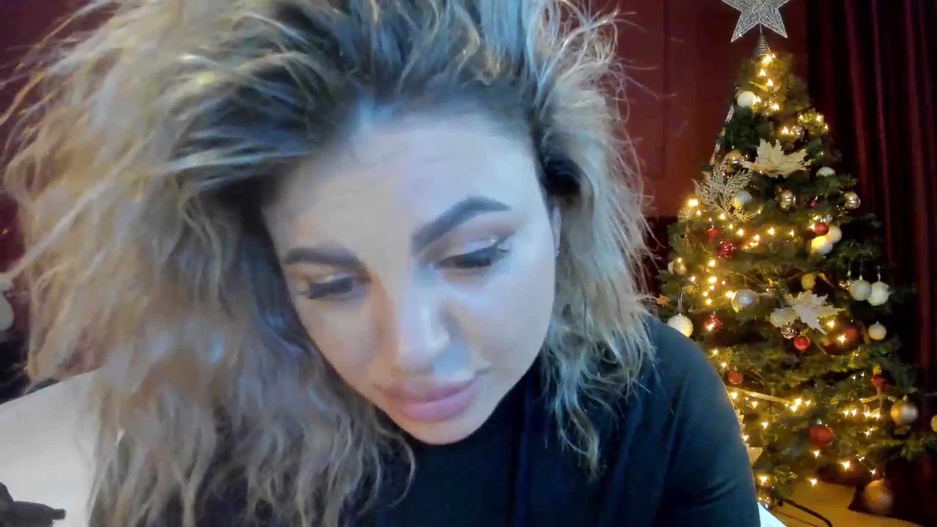 Gallery image thumbnail from Bo0ty_queen_'s myfreecams stream on, 12/08/2024, 13:08 image 7 of 20