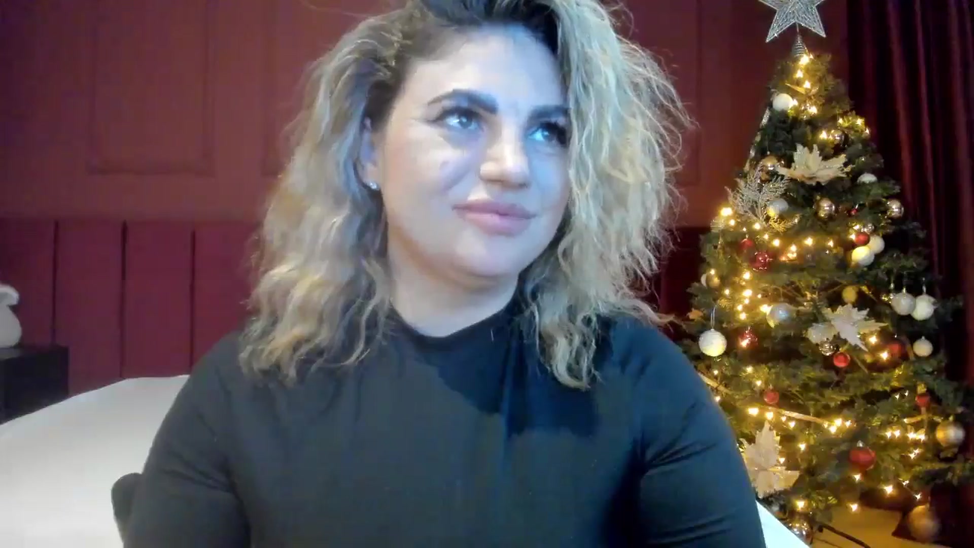 Gallery image thumbnail from Bo0ty_queen_'s myfreecams stream on, 12/08/2024, 13:08 image 16 of 20