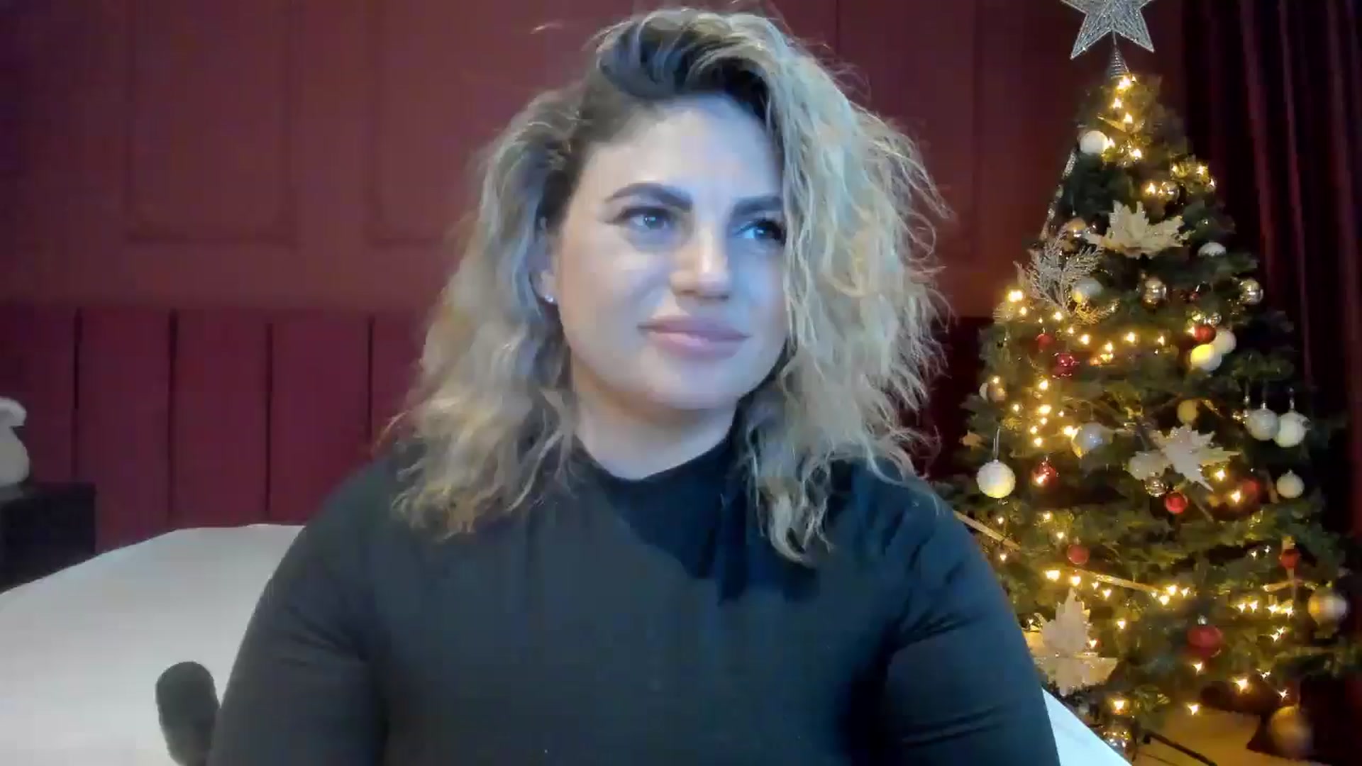 Gallery image thumbnail from Bo0ty_queen_'s myfreecams stream on, 12/08/2024, 13:08 image 17 of 20