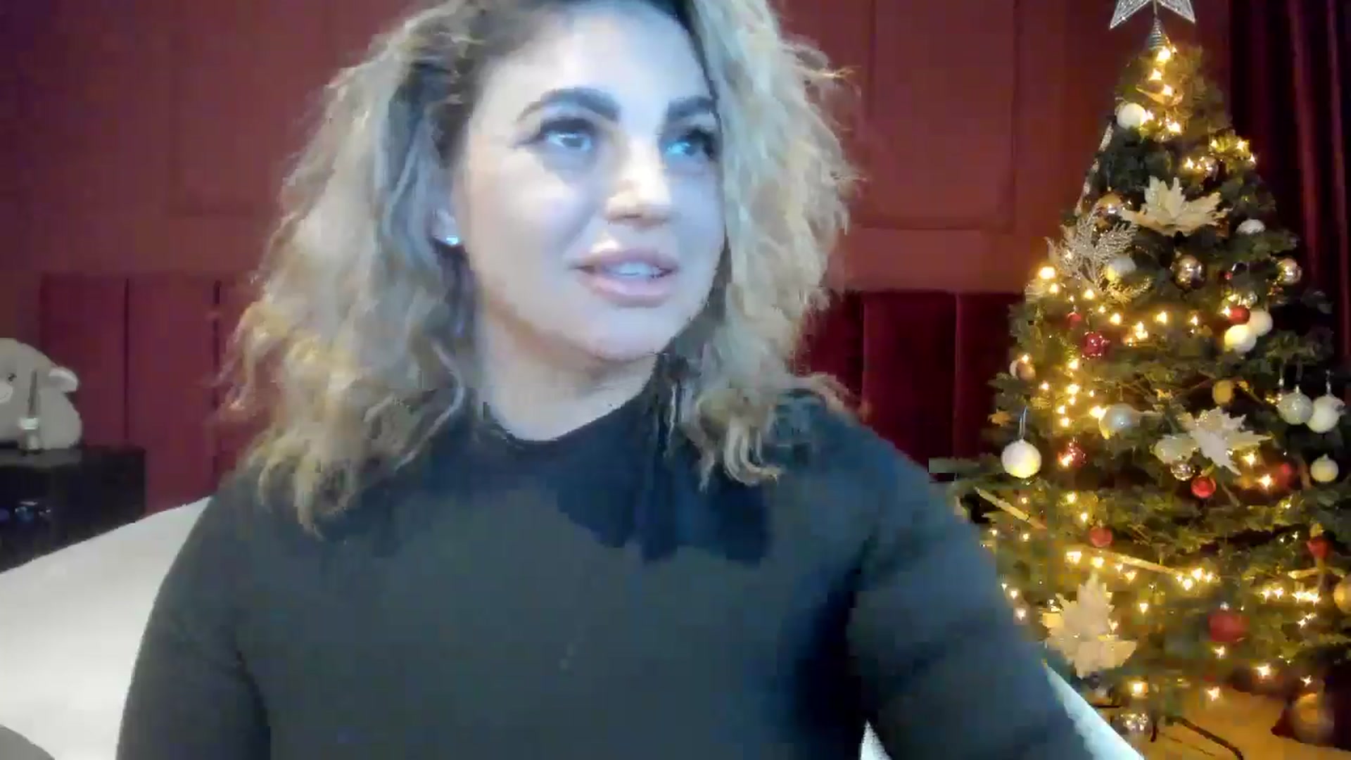 Gallery image thumbnail from Bo0ty_queen_'s myfreecams stream on, 12/08/2024, 13:08 image 19 of 20