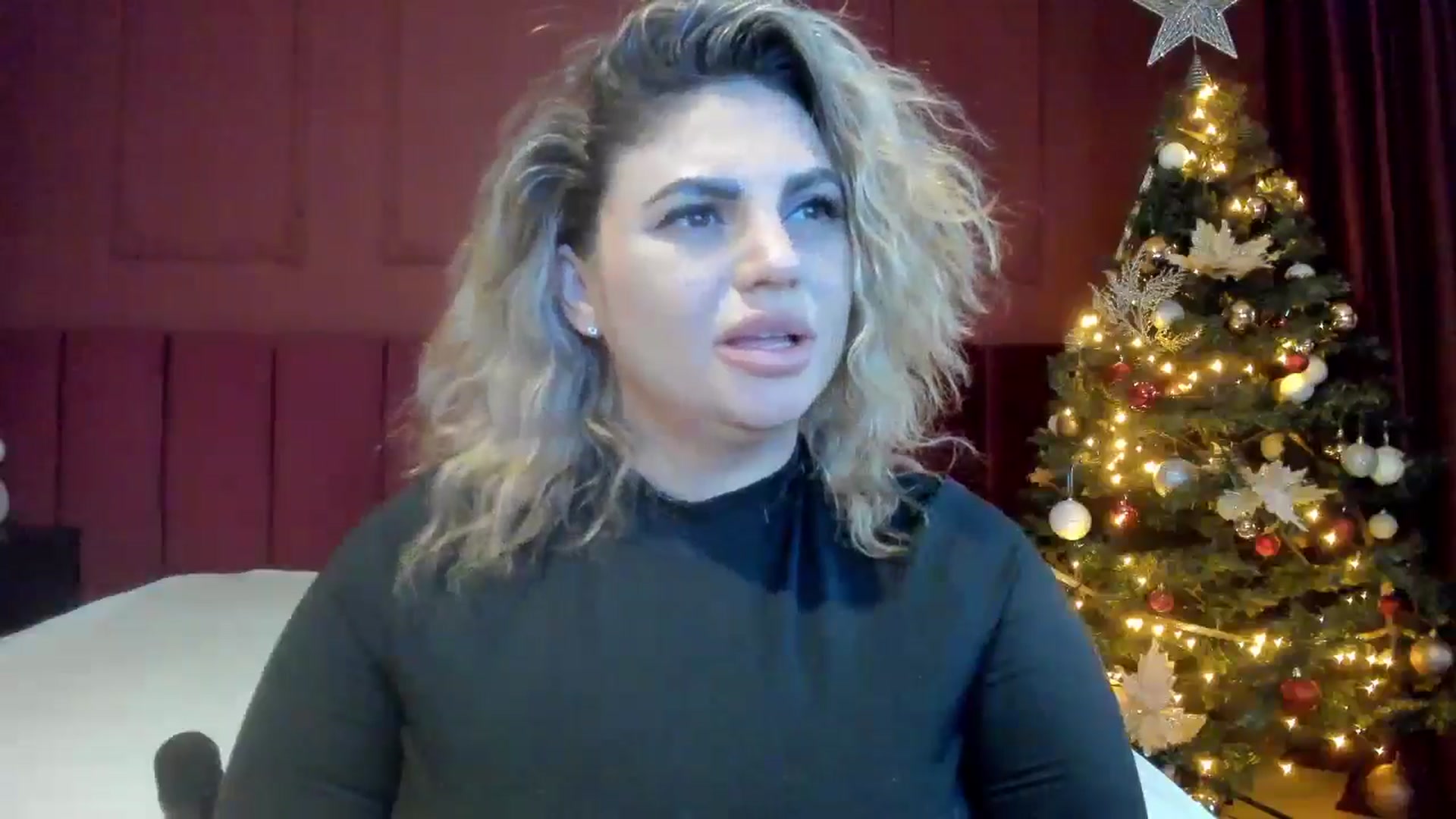Gallery image thumbnail from Bo0ty_queen_'s myfreecams stream on, 12/08/2024, 13:08 image 15 of 20