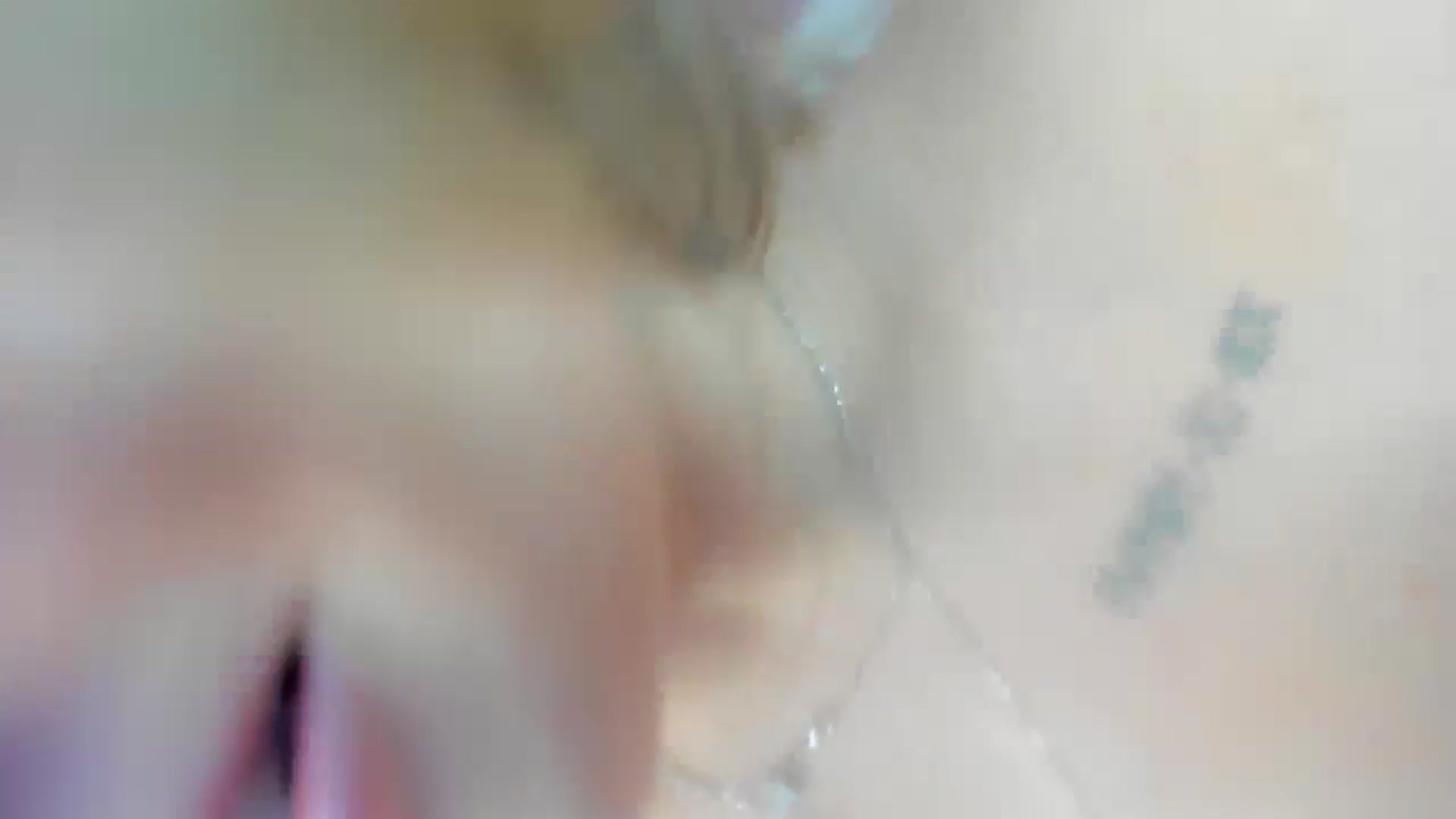 Gallery image thumbnail from Bo0ty_queen_'s myfreecams stream on, 12/24/2024, 12:16 image 16 of 20