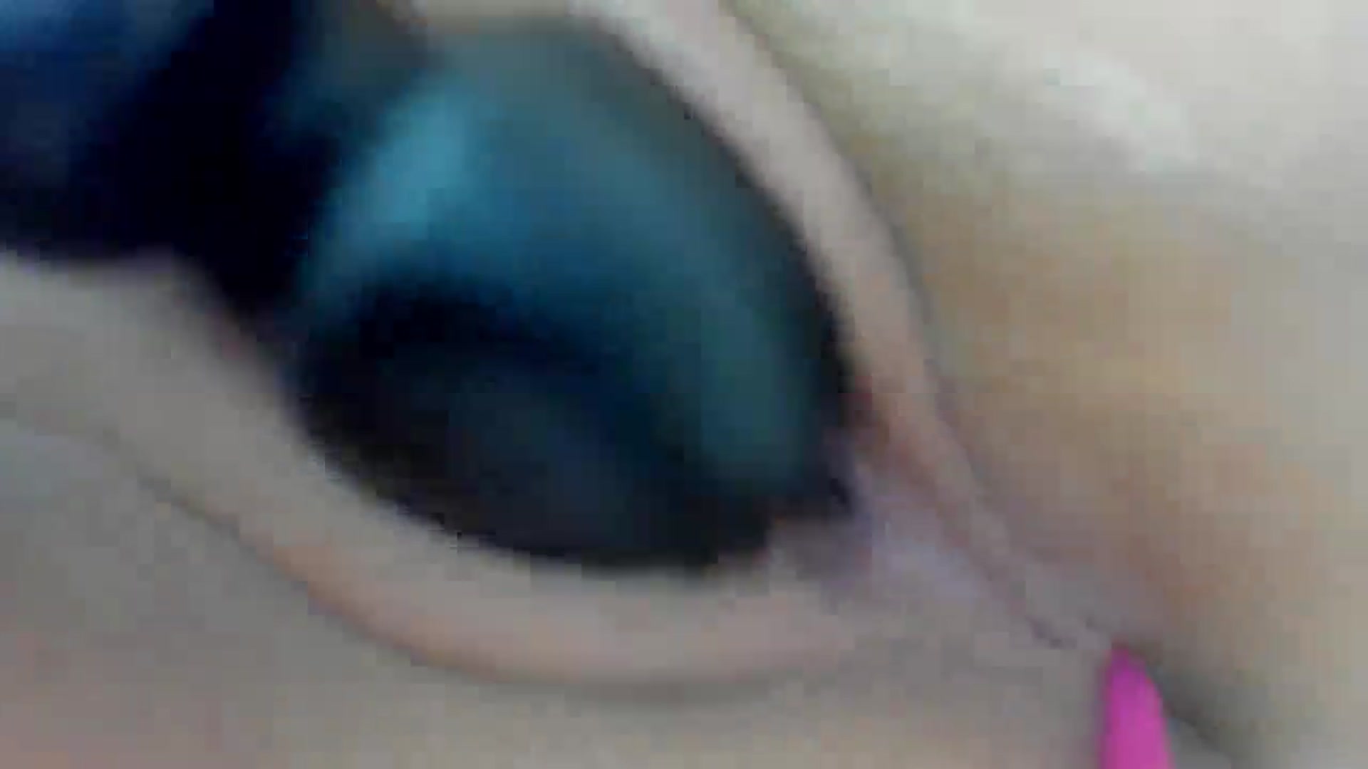 Gallery image thumbnail from Bo0ty_queen_'s myfreecams stream on, 12/31/2024, 12:35 image 14 of 20