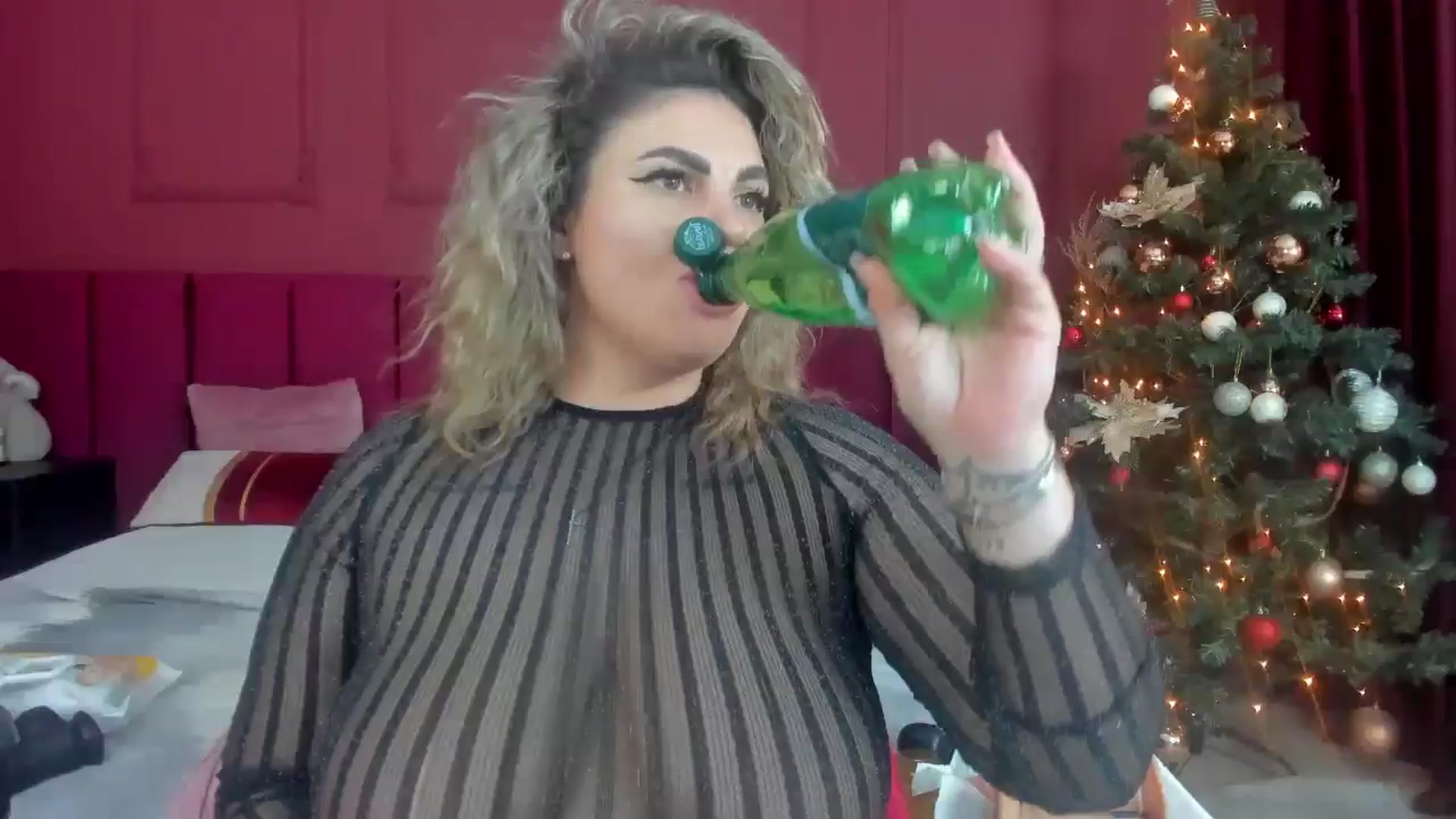 Gallery image thumbnail from Bo0ty_queen_'s myfreecams stream on, 12/31/2024, 12:35 image 8 of 20