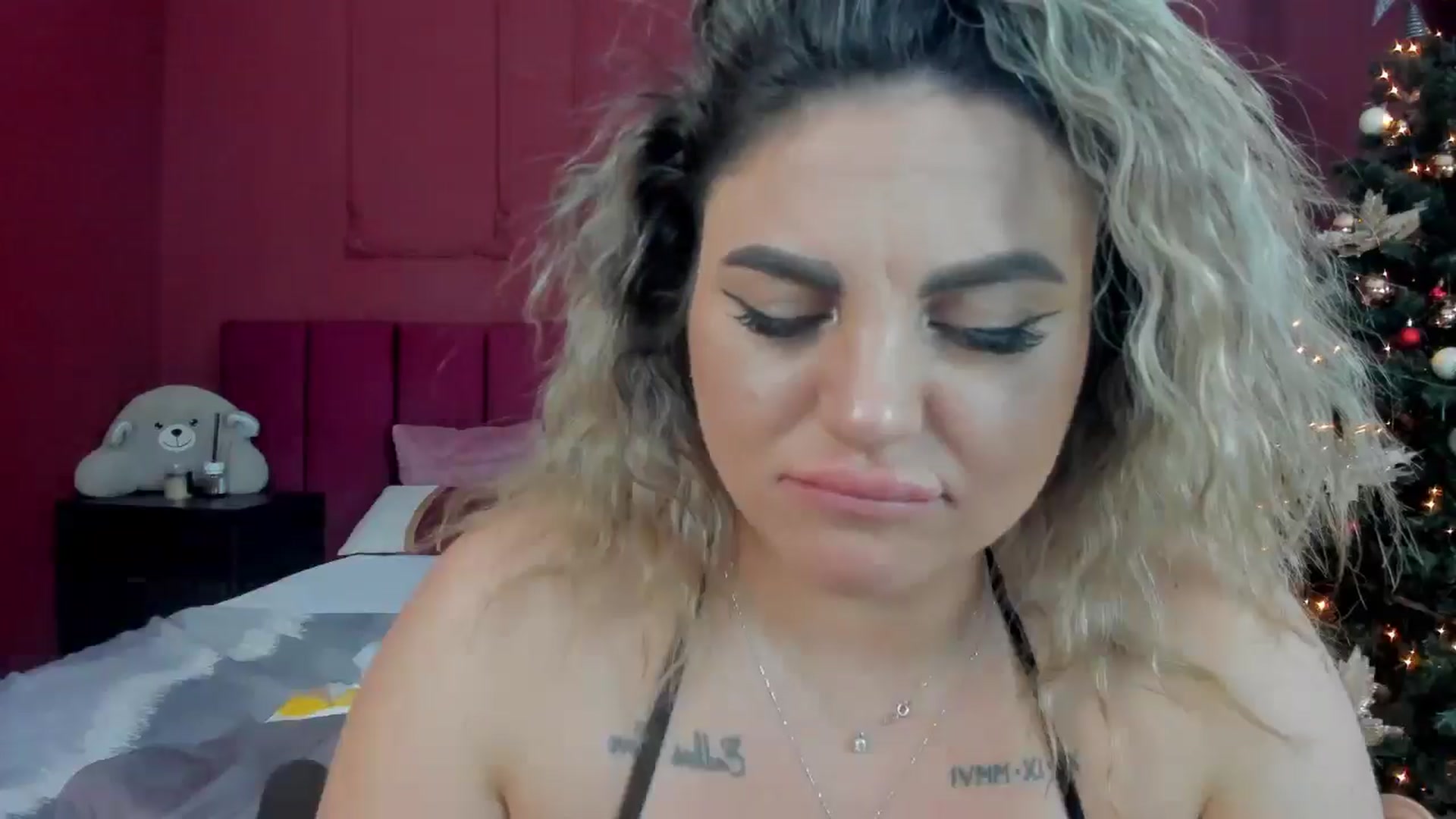 Gallery image thumbnail from Bo0ty_queen_'s myfreecams stream on, 01/02/2025, 12:06 image 3 of 20