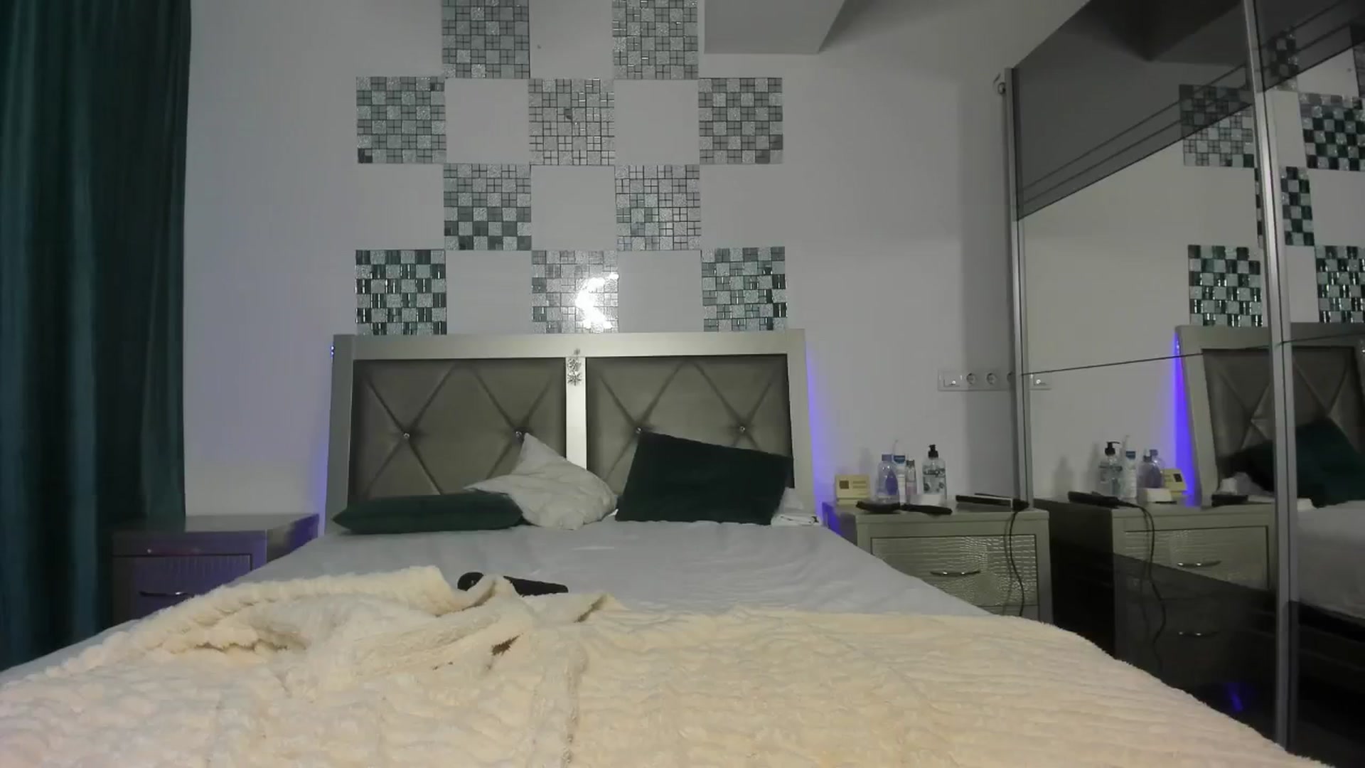 Gallery image thumbnail from Bo0ty_queen_'s myfreecams stream on, 04/24/2026, 11:42 image 20 of 20