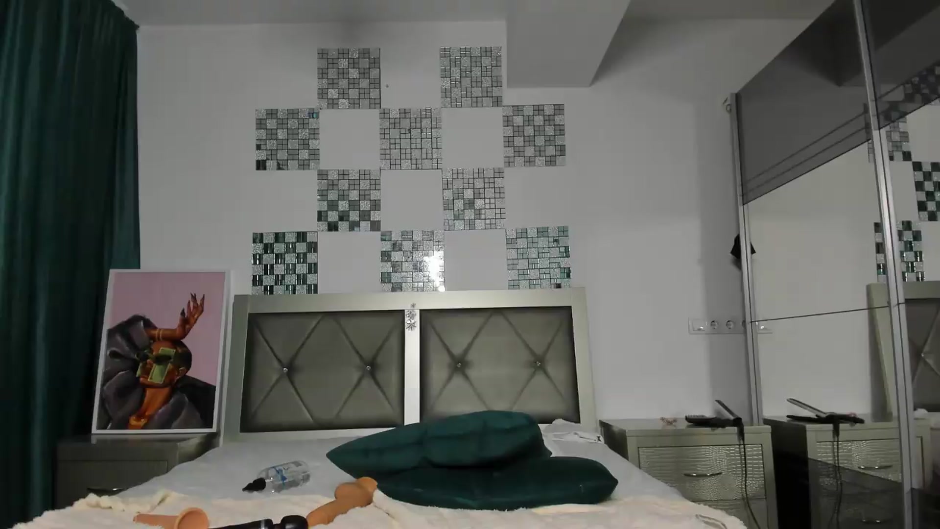 Gallery image thumbnail from Bo0ty_queen_'s myfreecams stream on, 05/05/2026, 10:22 image 15 of 20