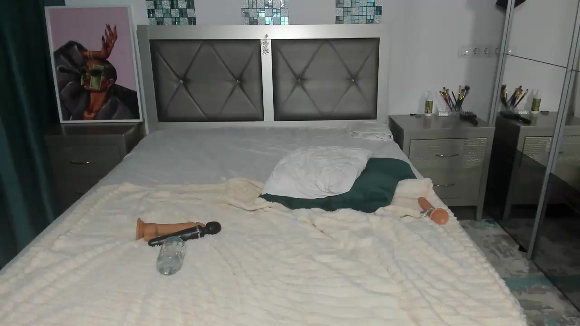 Gallery image thumbnail from Bo0ty_queen_'s myfreecams stream on, 05/12/2026, 09:34 image 14 of 20