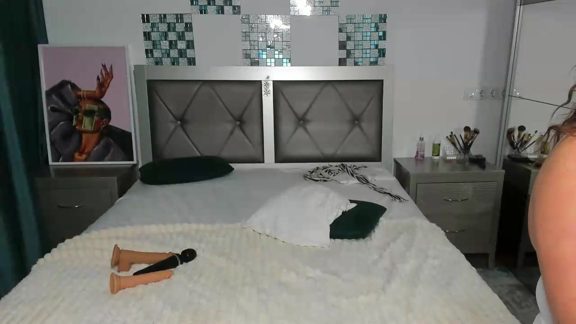 Gallery image thumbnail from Bo0ty_queen_'s myfreecams stream on, 05/13/2026, 09:50 image 6 of 20