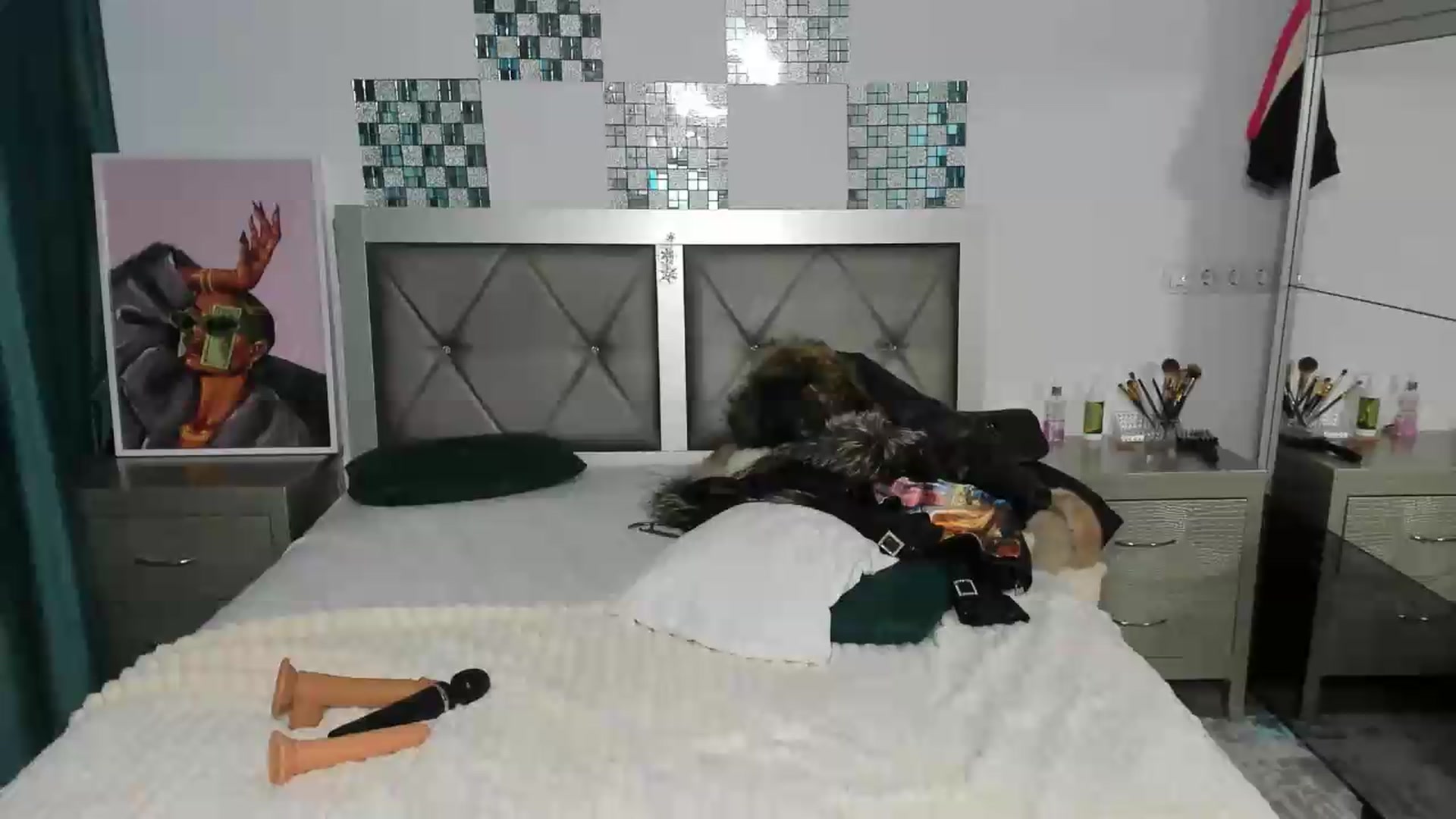 Gallery image thumbnail from Bo0ty_queen_'s myfreecams stream on, 05/13/2026, 09:50 image 1 of 20