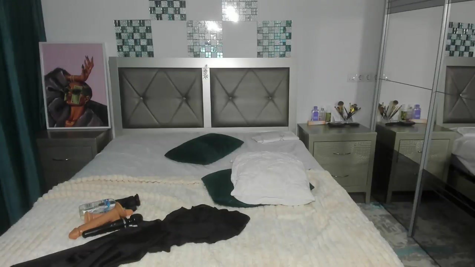 Gallery image thumbnail from Bo0ty_queen_'s myfreecams stream on, 05/14/2026, 10:06 image 7 of 20