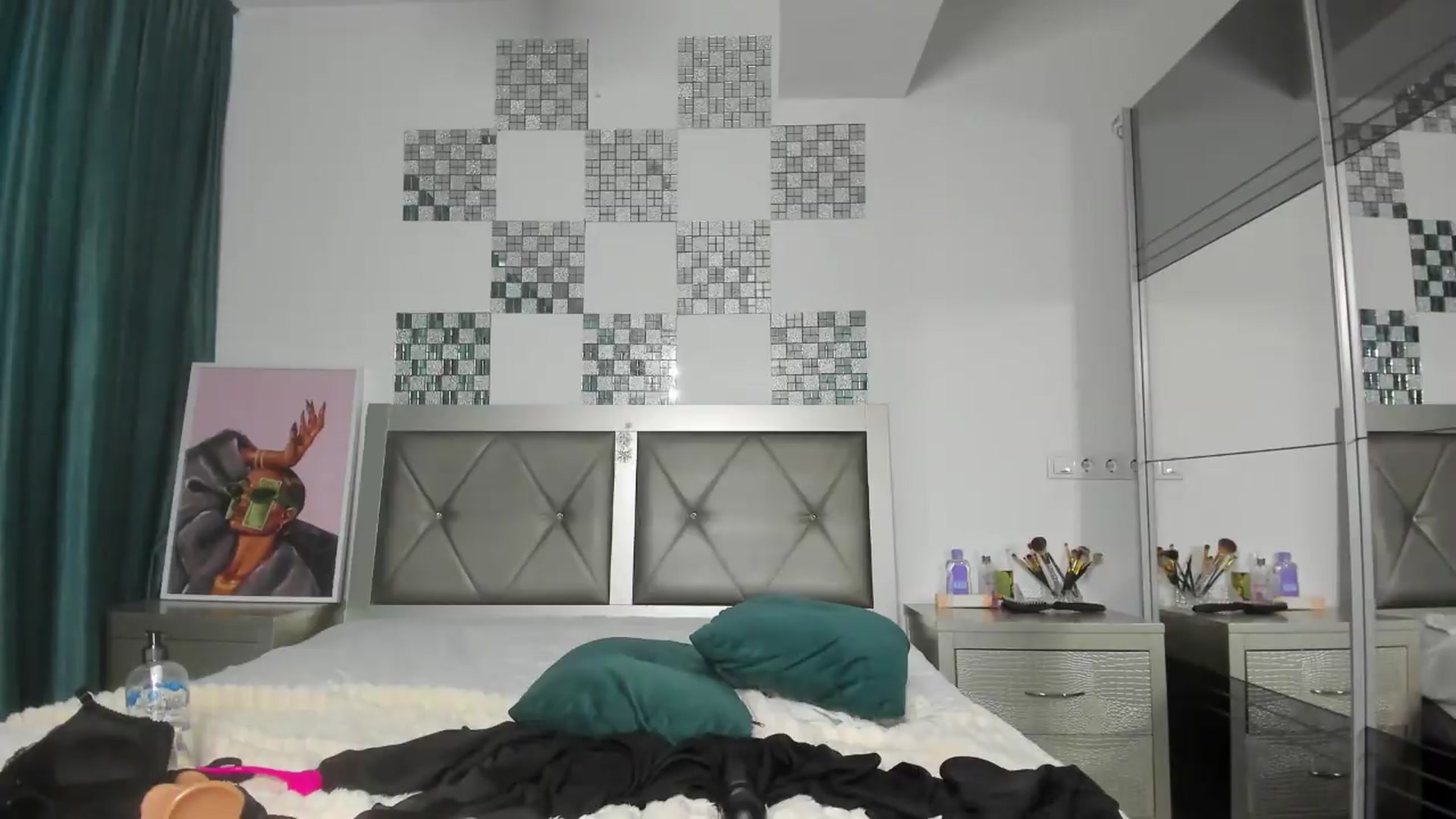 Gallery image thumbnail from Bo0ty_queen_'s myfreecams stream on, 05/14/2026, 10:31 image 16 of 20