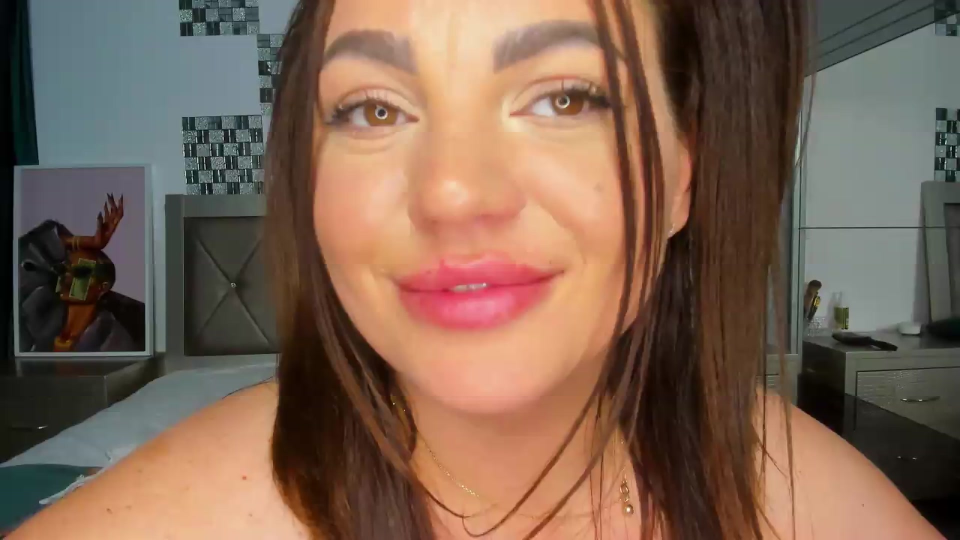 Gallery image thumbnail from Bo0ty_queen_'s myfreecams stream on, 05/19/2026, 10:14 image 14 of 20