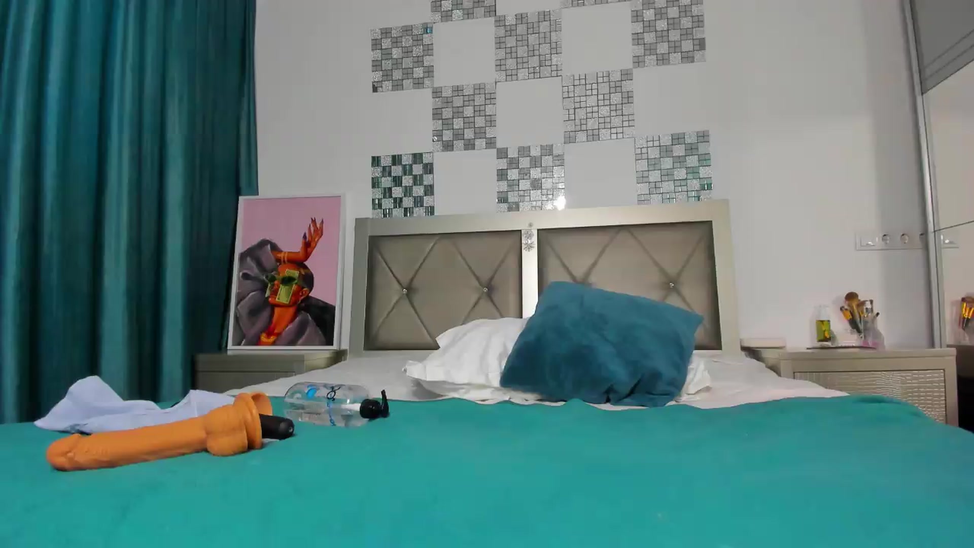 Gallery image thumbnail from Bo0ty_queen_'s myfreecams stream on, 05/25/2026, 08:38 image 17 of 20