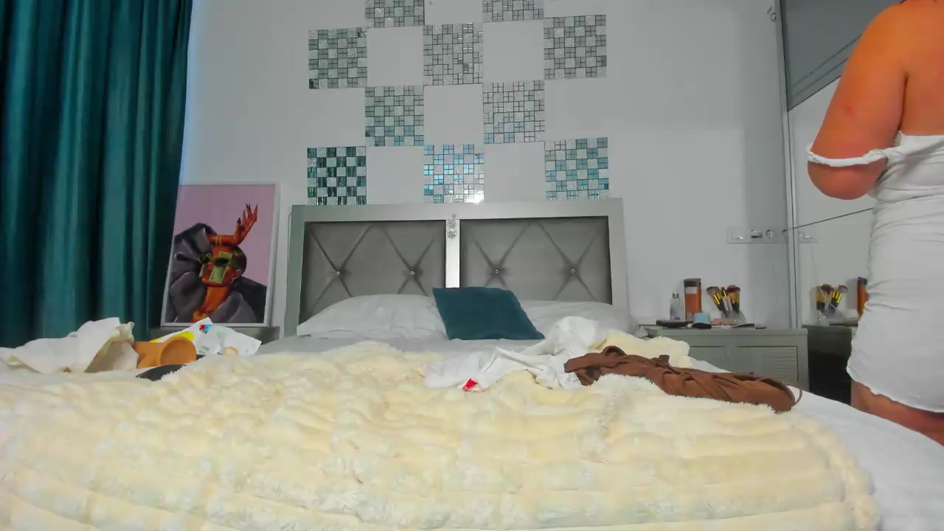 Gallery image thumbnail from Bo0ty_queen_'s myfreecams stream on, 06/28/2026, 11:00 image 17 of 20