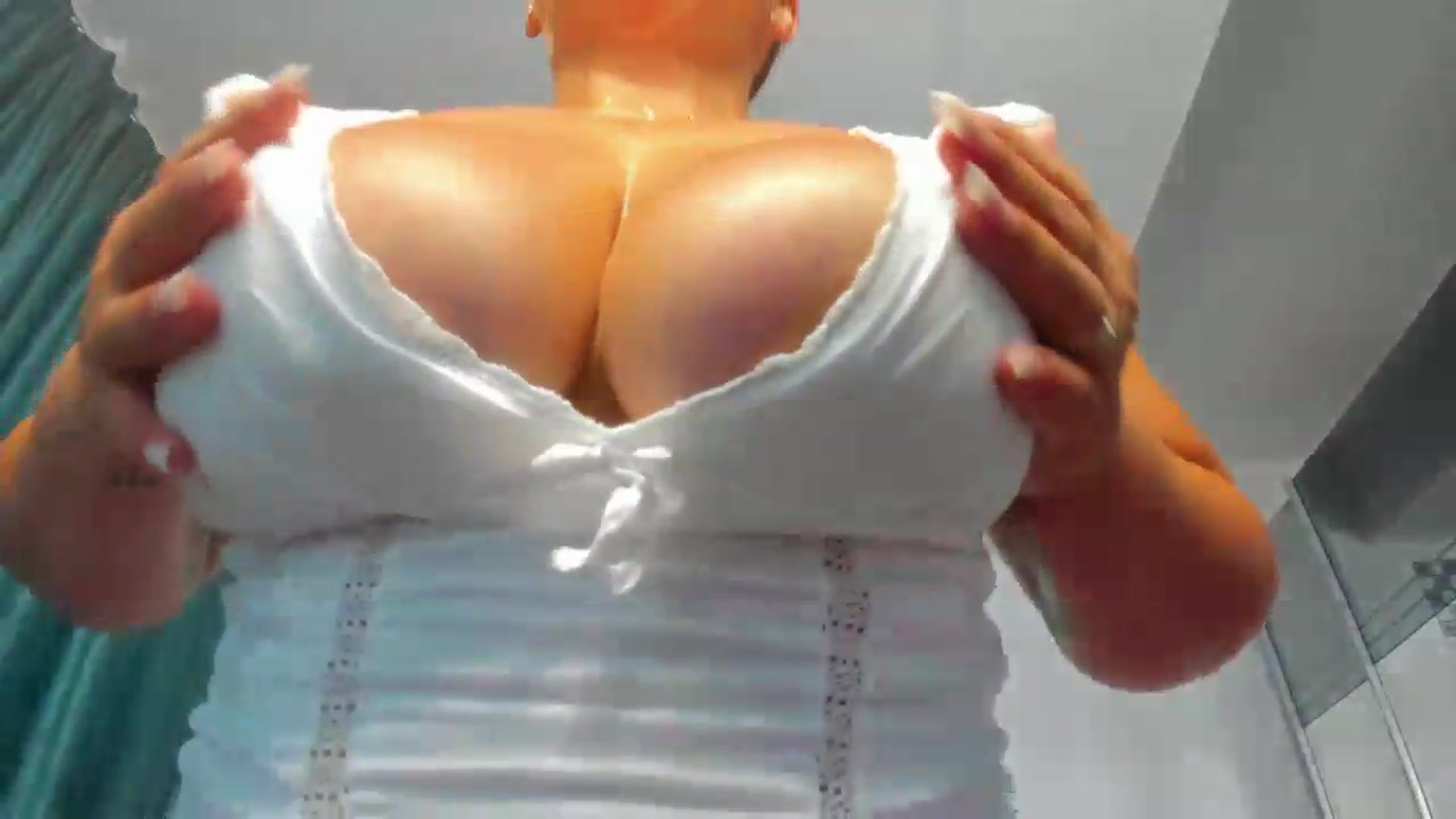 Gallery image thumbnail from Bo0ty_queen_'s myfreecams stream on, 08/11/2026, 10:41 image 20 of 20