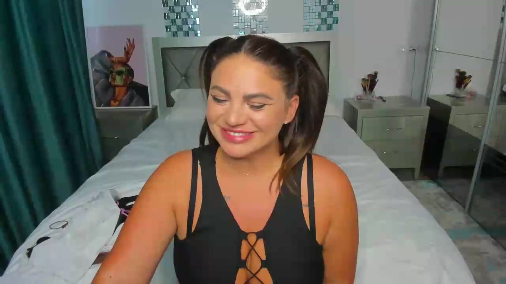 Gallery image thumbnail from Bo0ty_queen_'s myfreecams stream on, 08/14/2026, 13:59 image 8 of 20