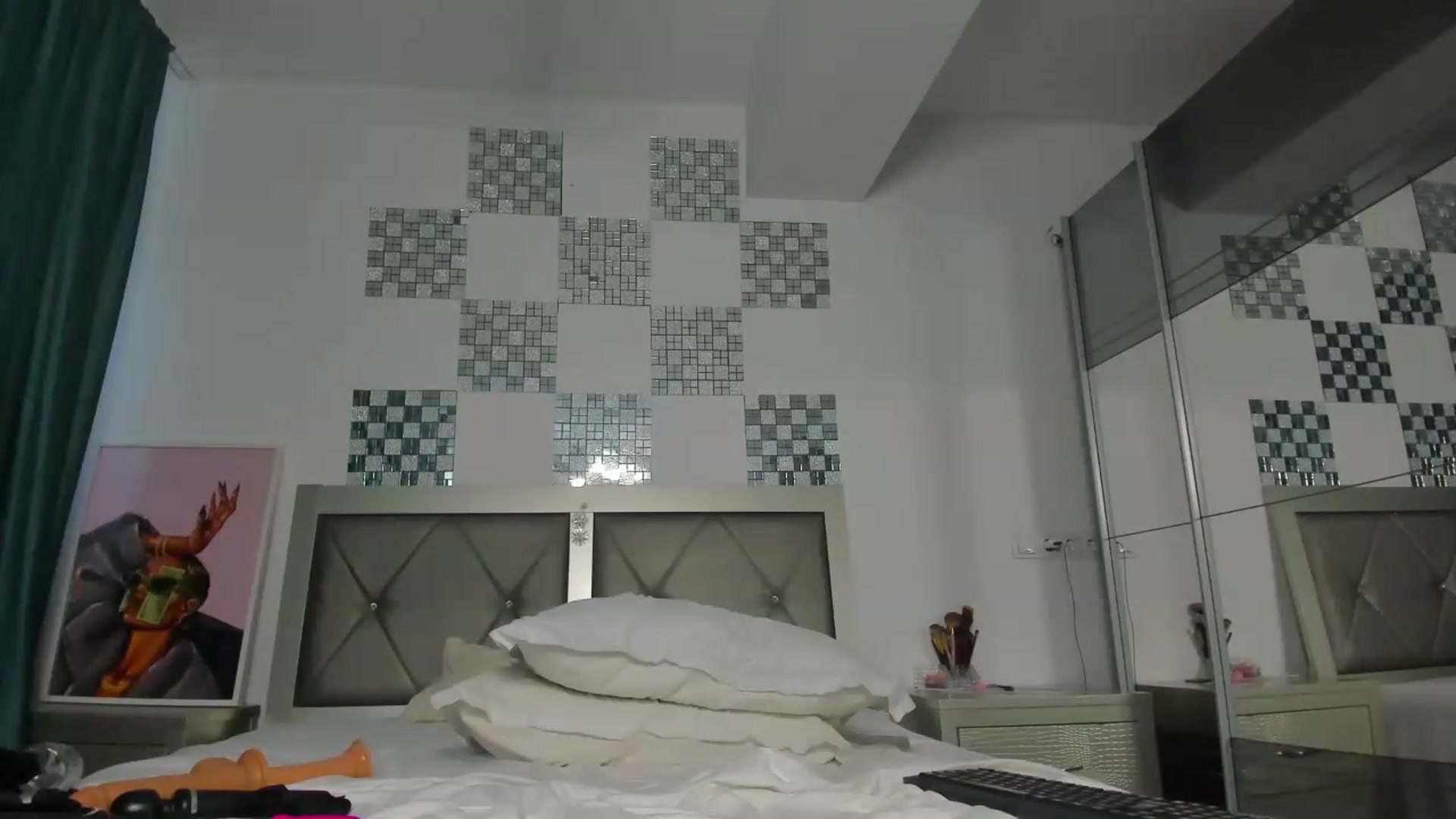Gallery image thumbnail from Bo0ty_queen_'s myfreecams stream on, 08/14/2026, 13:59 image 19 of 20