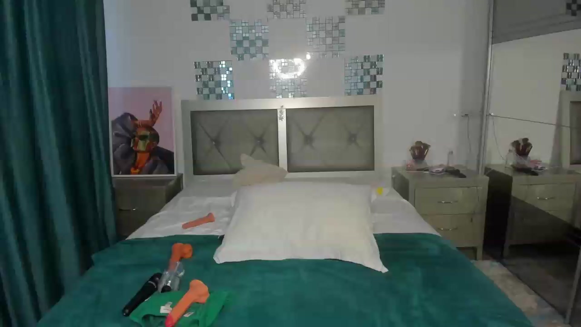 Gallery image thumbnail from Bo0ty_queen_'s myfreecams stream on, 08/20/2026, 11:21 image 19 of 20