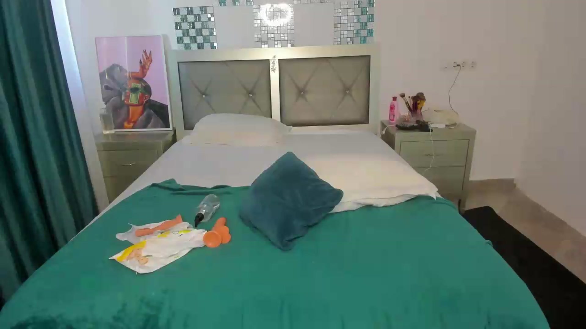 Gallery image thumbnail from Bo0ty_queen_'s myfreecams stream on, 09/14/2026, 11:29 image 6 of 20
