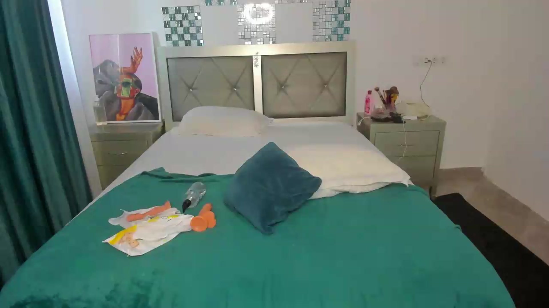 Gallery image thumbnail from Bo0ty_queen_'s myfreecams stream on, 09/14/2026, 11:29 image 8 of 20