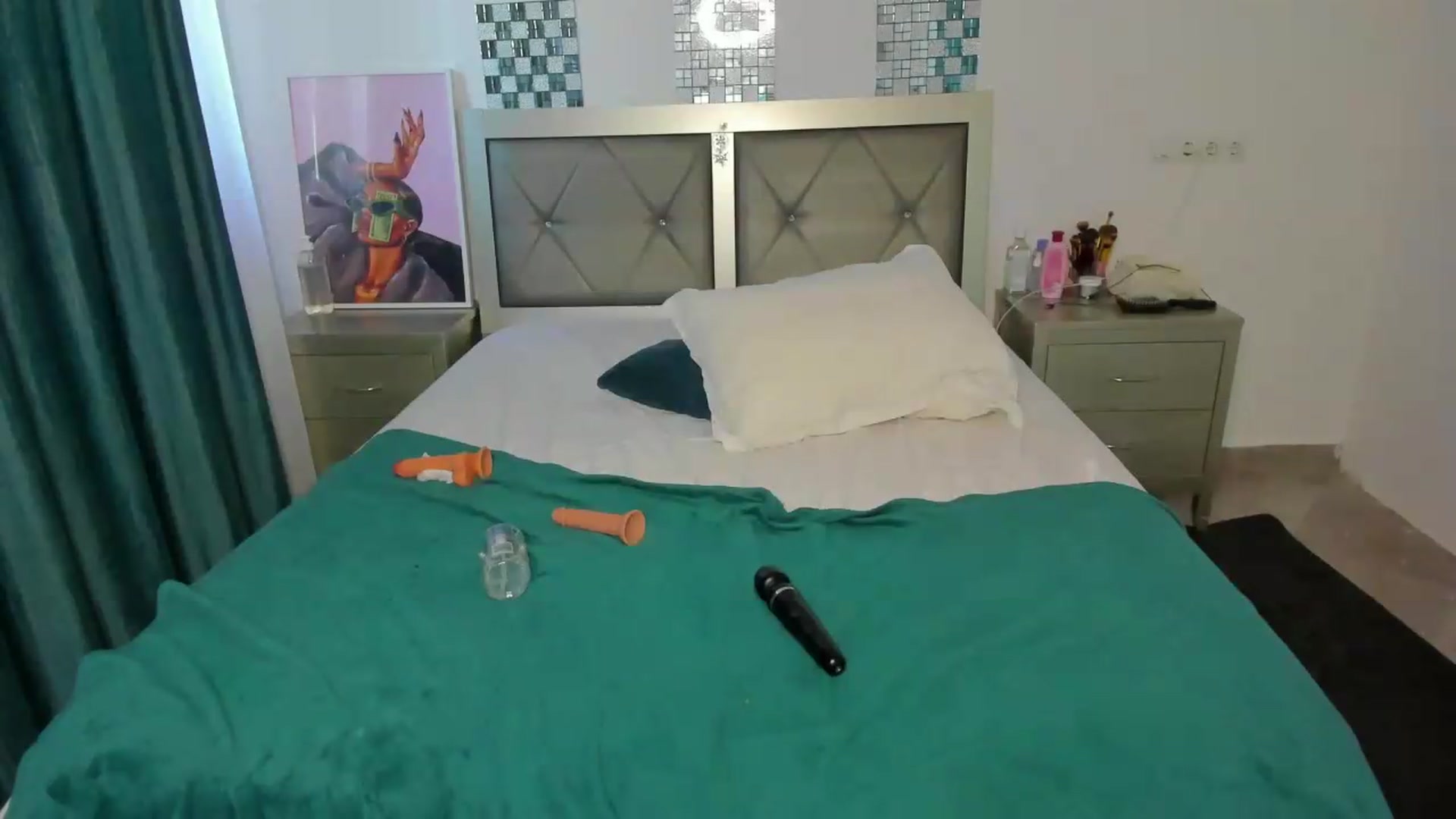 Gallery image thumbnail from Bo0ty_queen_'s myfreecams stream on, 09/16/2026, 11:53 image 15 of 20