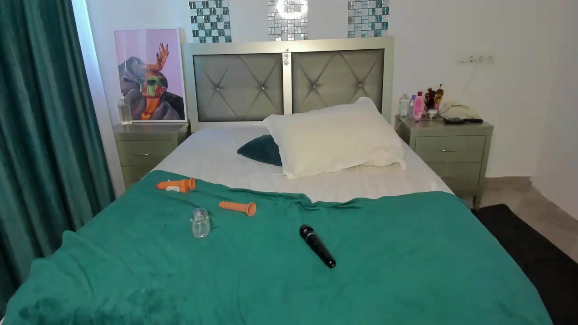 Gallery image thumbnail from Bo0ty_queen_'s myfreecams stream on, 09/16/2026, 11:53 image 18 of 20