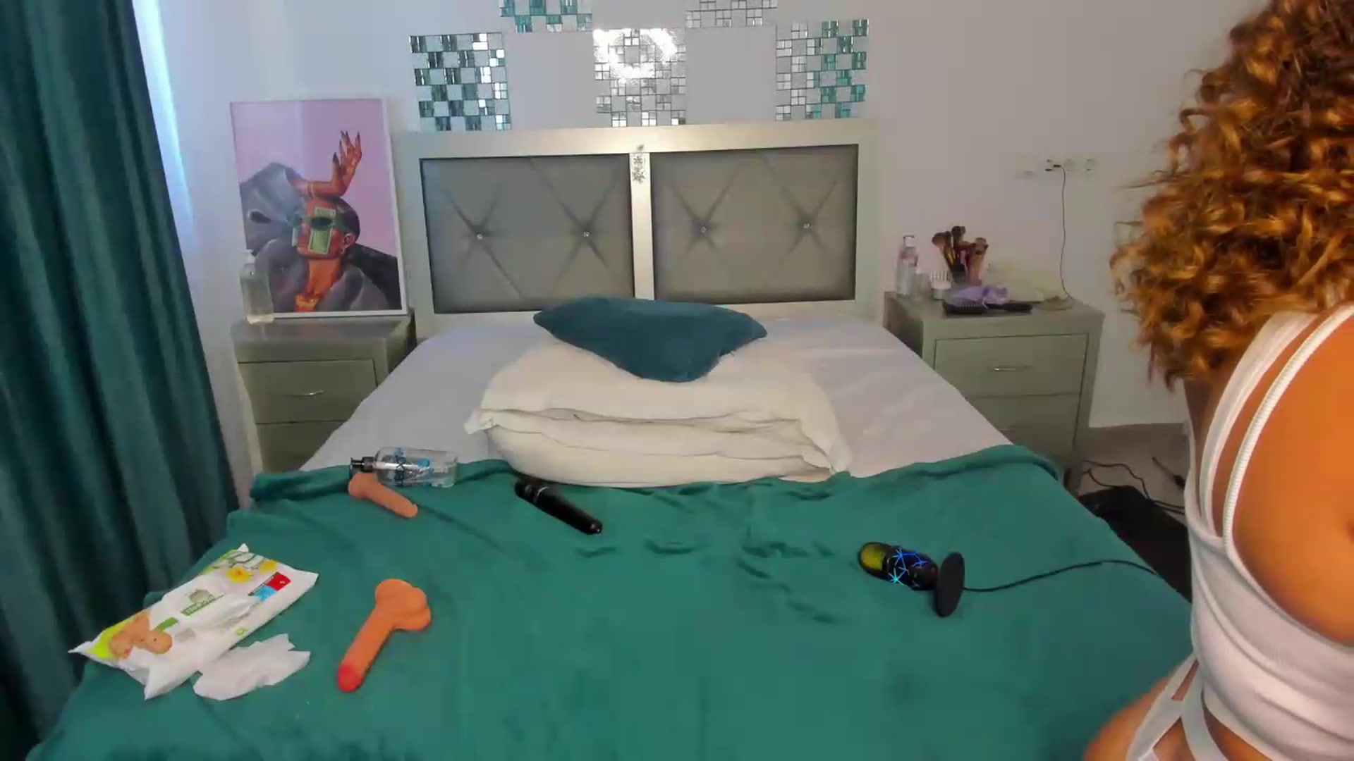 Gallery image thumbnail from Bo0ty_queen_'s myfreecams stream on, 09/22/2026, 08:45 image 18 of 20