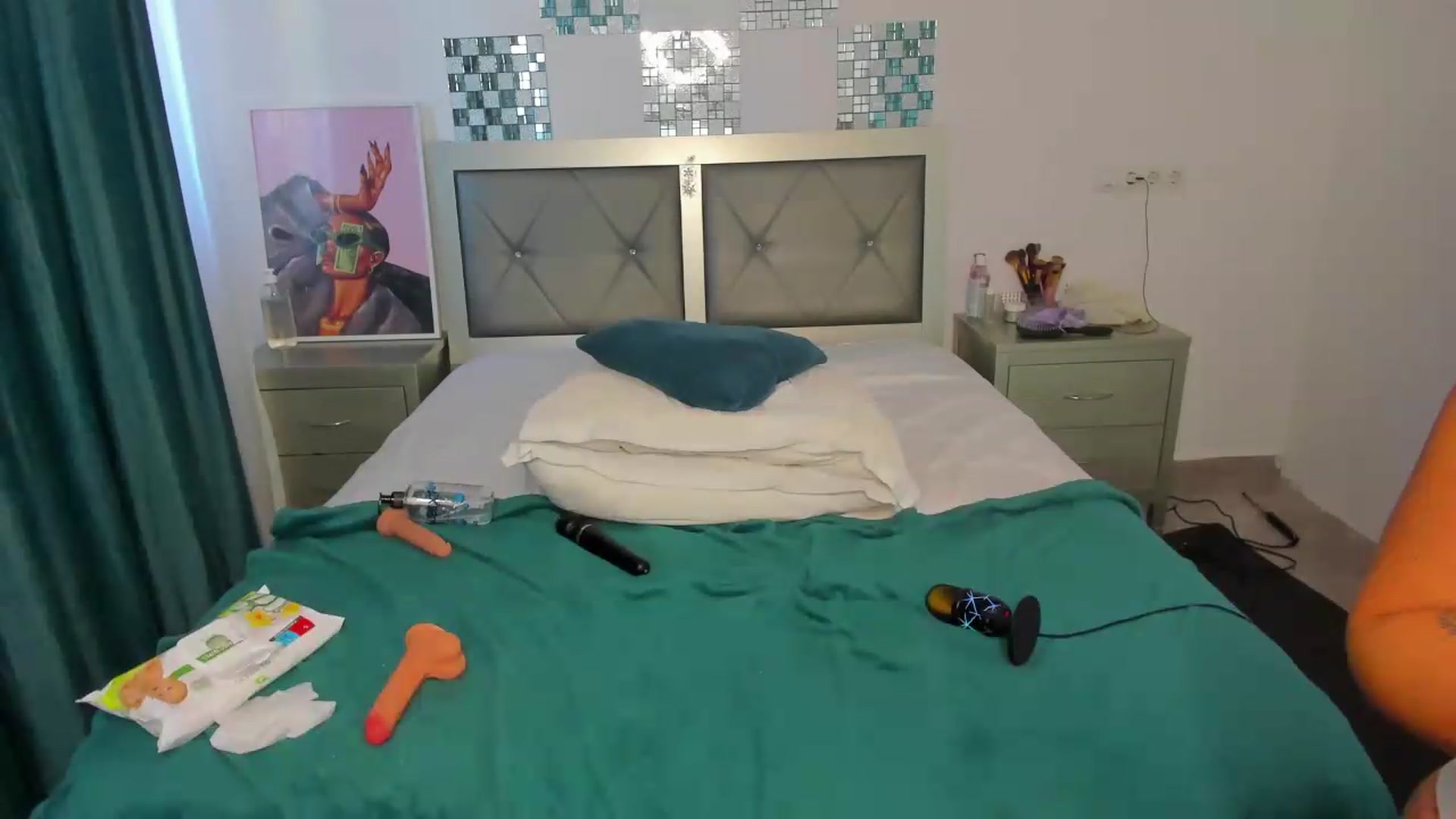 Gallery image thumbnail from Bo0ty_queen_'s myfreecams stream on, 09/22/2026, 08:45 image 12 of 20