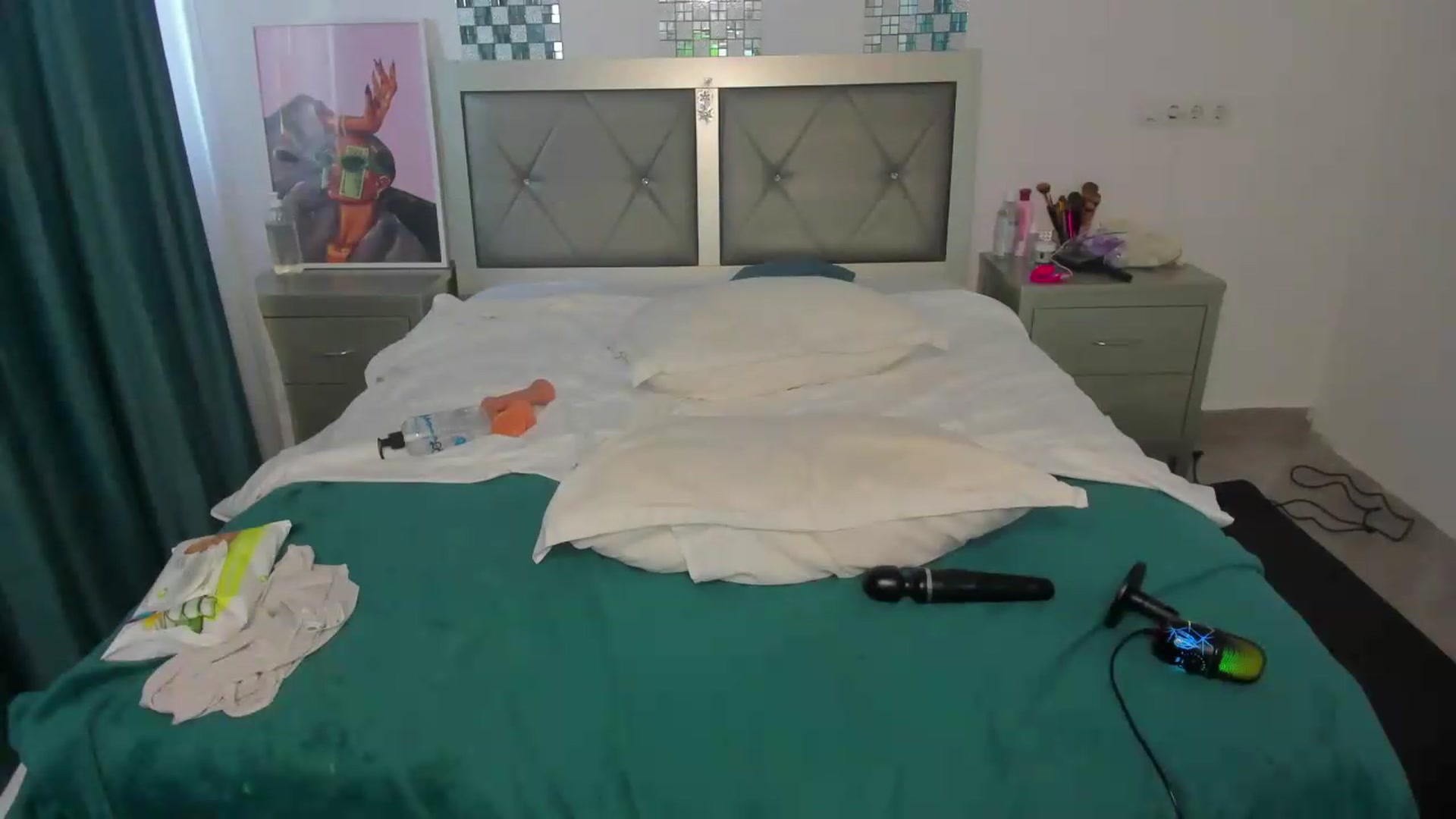 Gallery image thumbnail from Bo0ty_queen_'s myfreecams stream on, 09/23/2026, 10:10 image 13 of 20