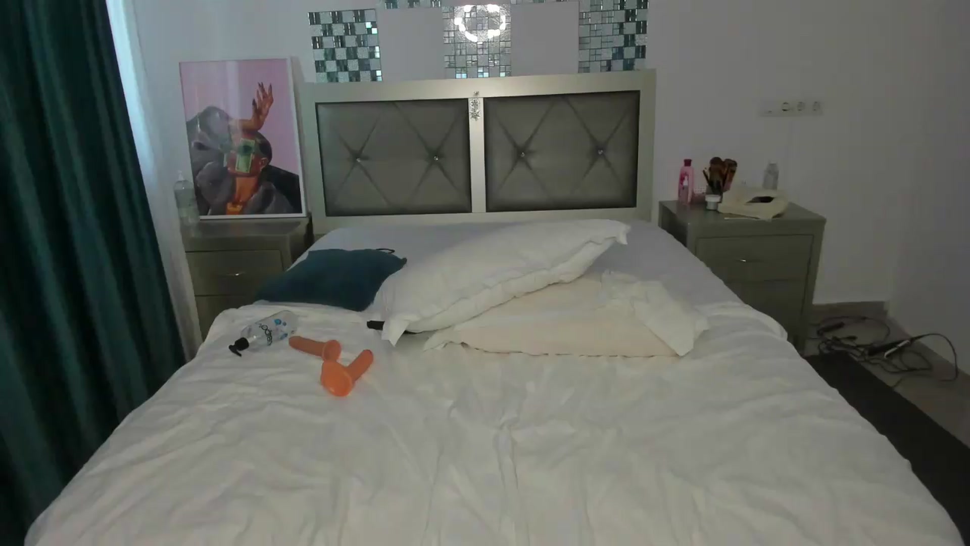 Gallery image thumbnail from Bo0ty_queen_'s myfreecams stream on, 09/26/2026, 13:15 image 19 of 20
